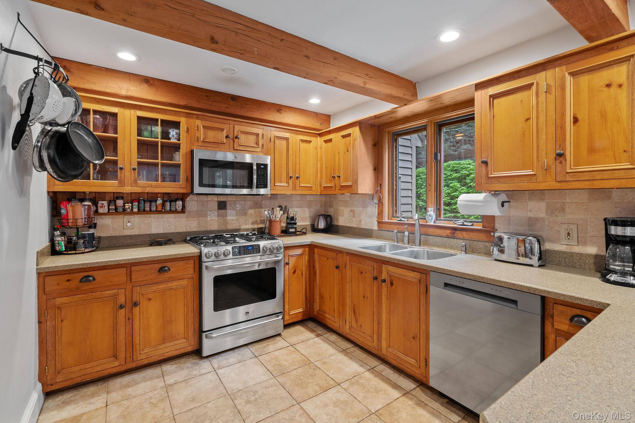 165 Benedict RD, Montgomery, NY 12549