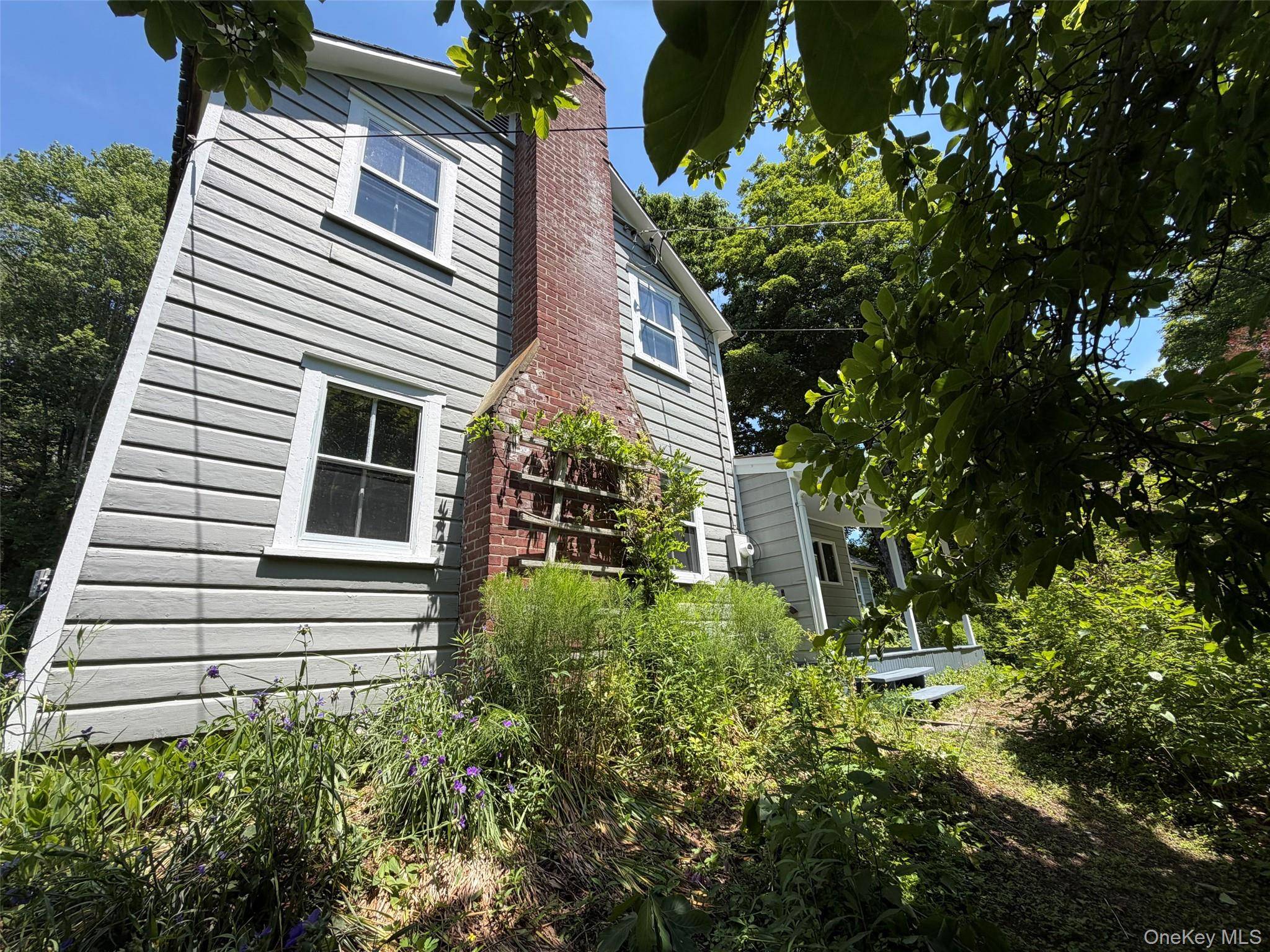 286 Manor Rock RD, Craryville, NY 12521