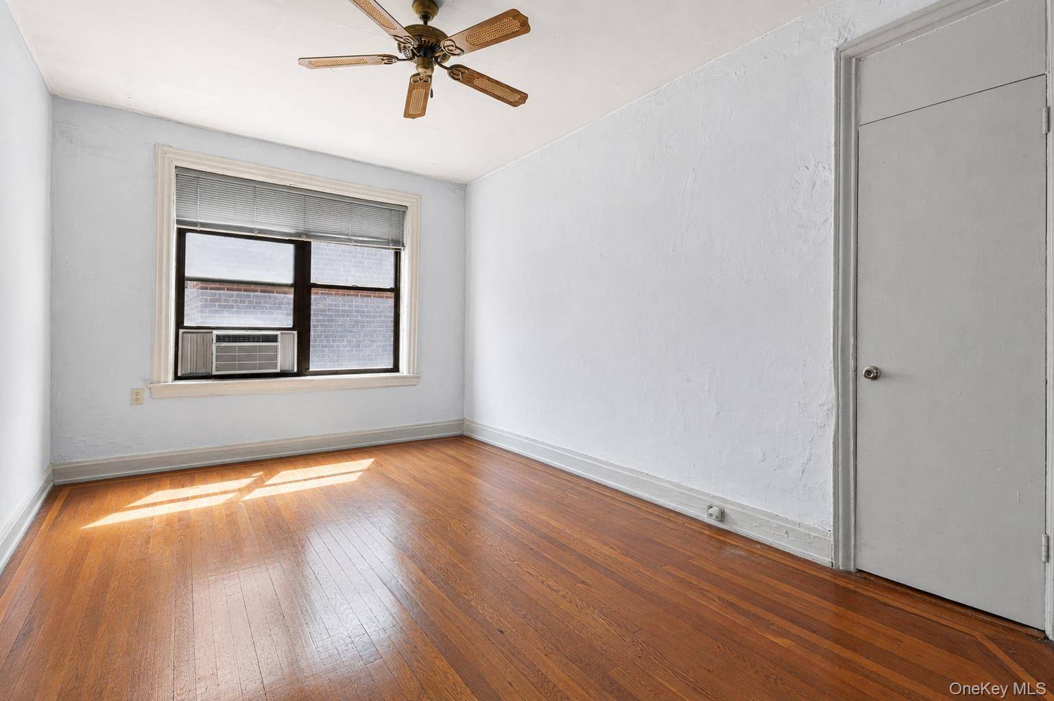 880 West 181st ST #6G, New York (manhattan), NY 10033