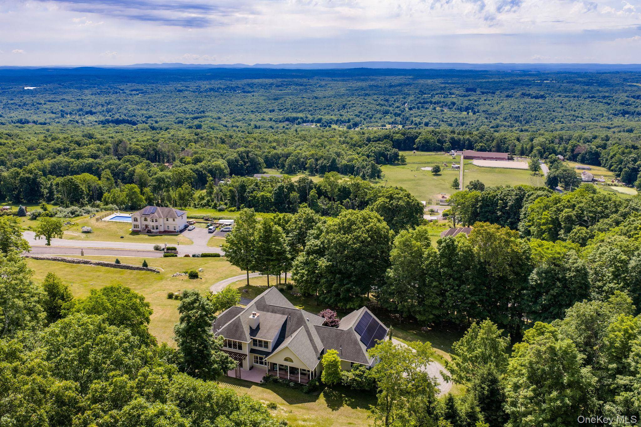 5 Rachel CT, Bloomingburg, NY 12721