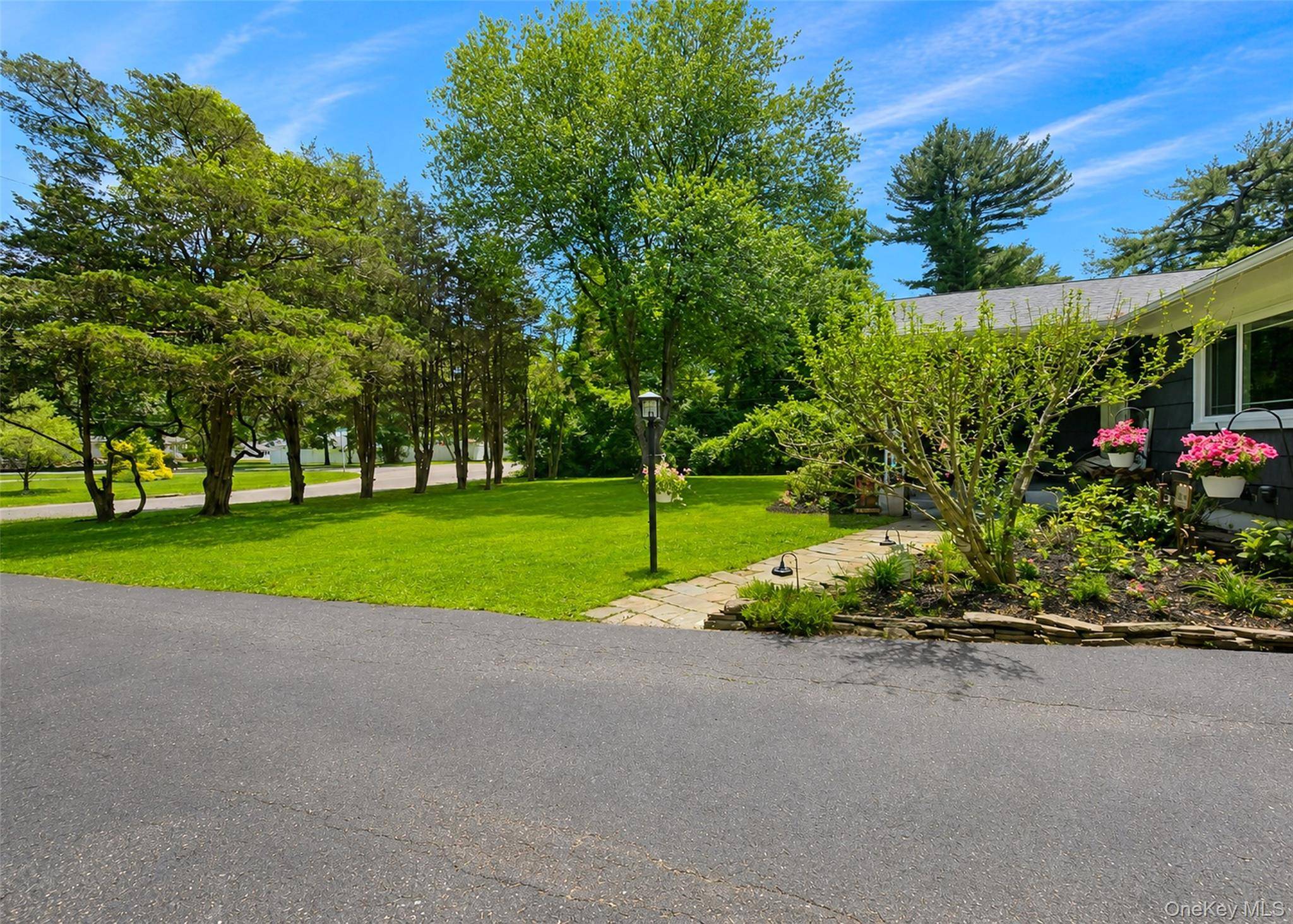 88 Westfield RD, Coram, NY 11727