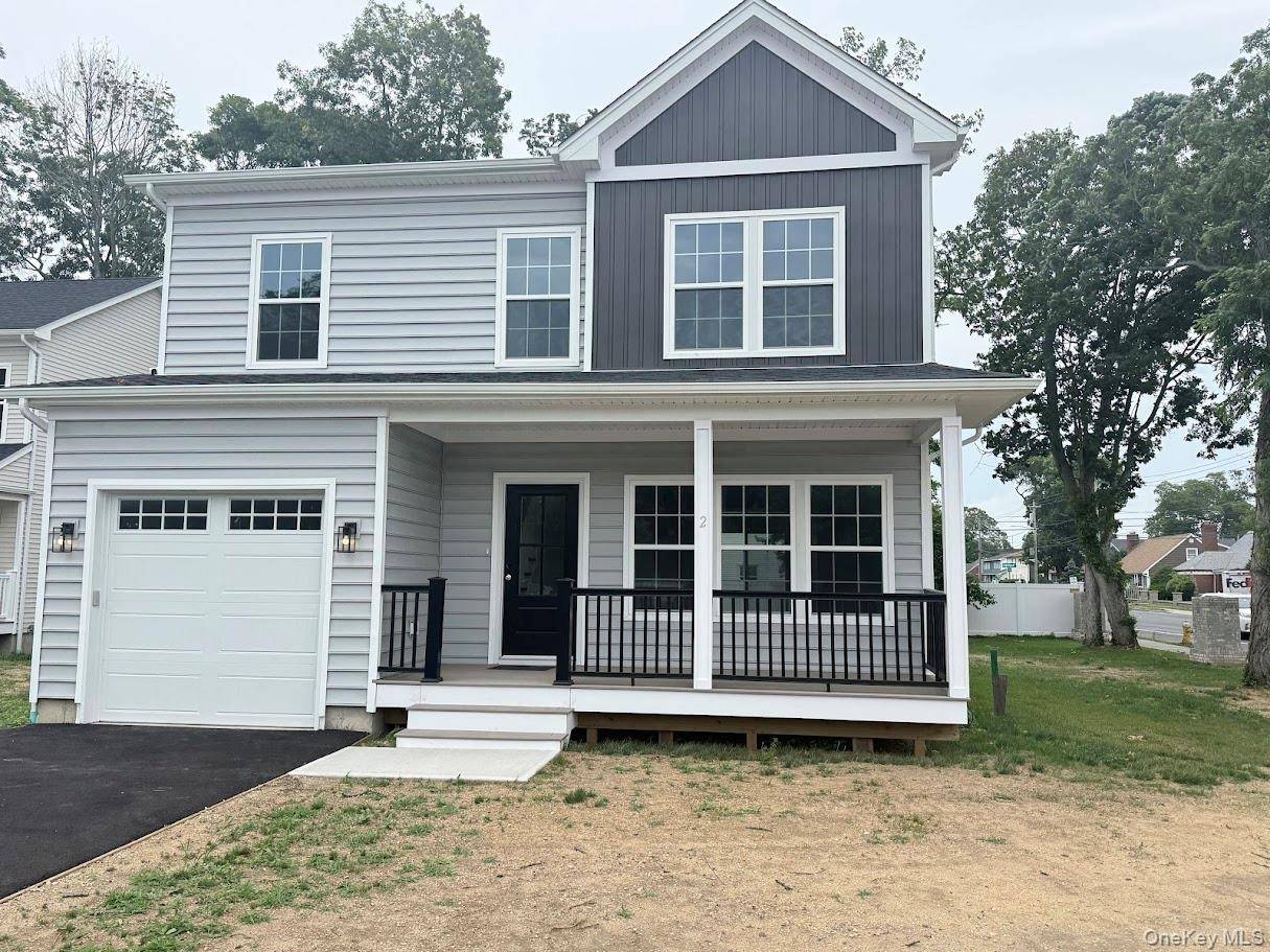 12 Gail Grace CT, Copiague, NY 11726