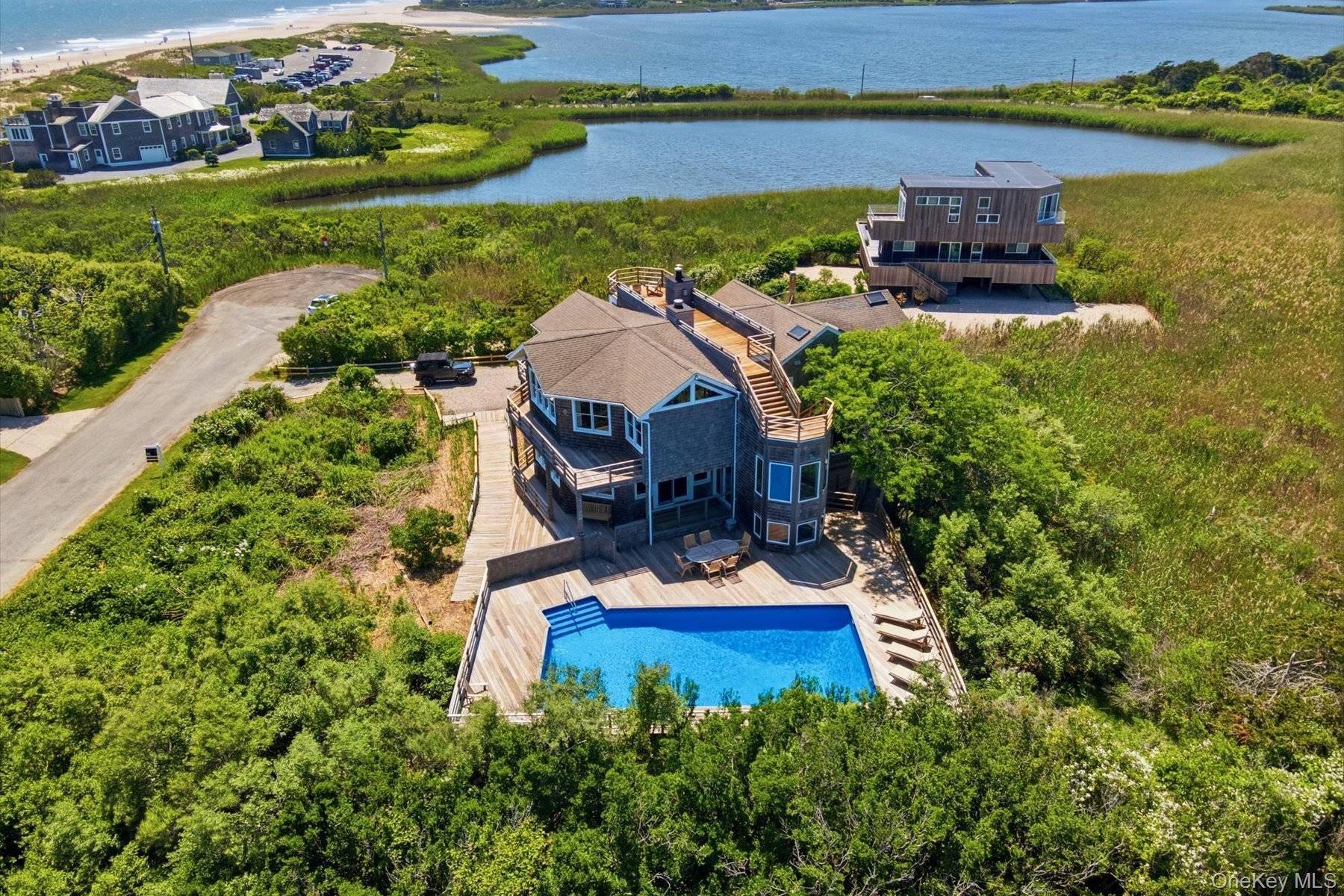 137 Sandune CT, Sagaponack, NY 11962