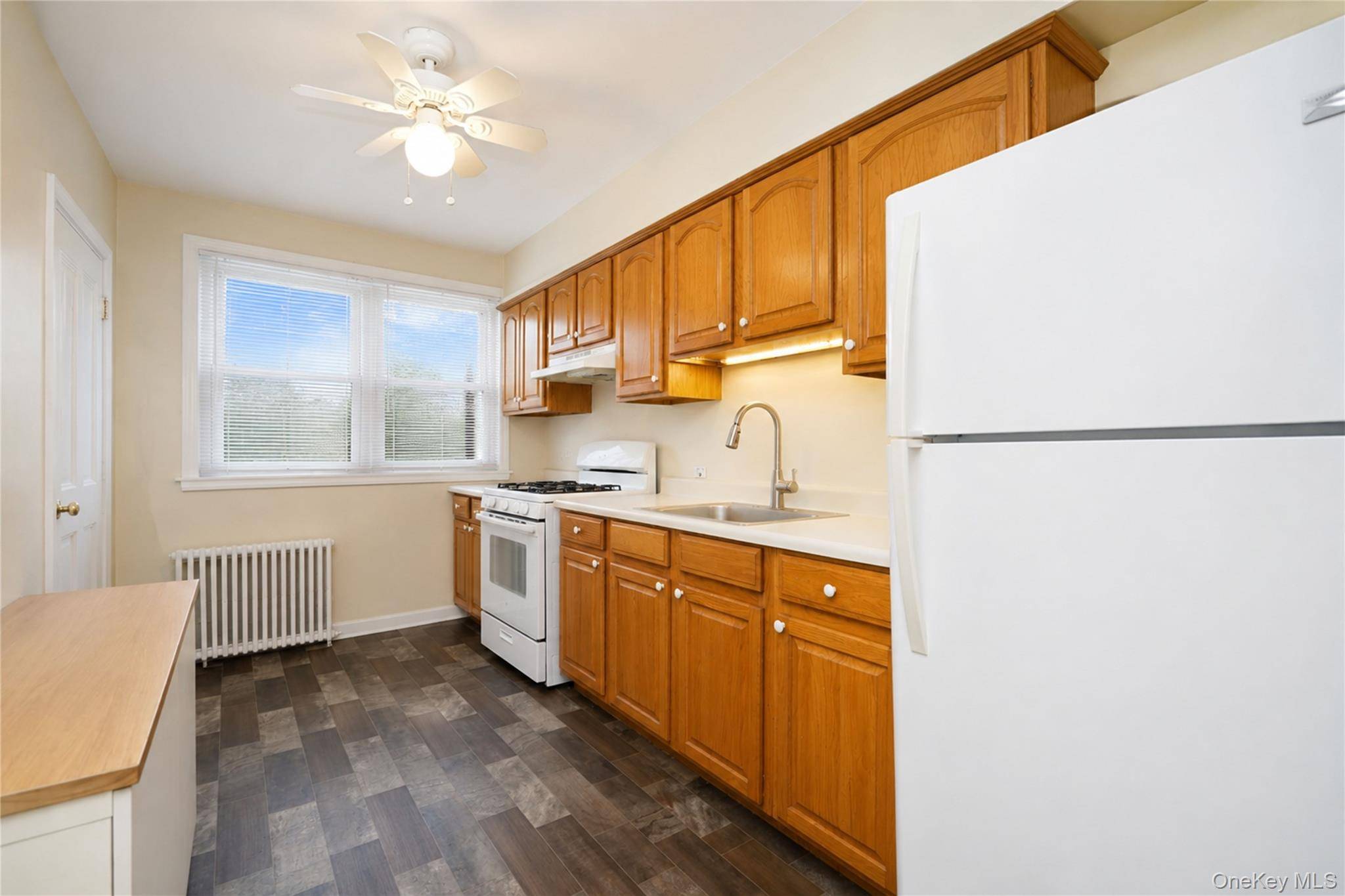 76 Dongan AVE, Staten Island, NY 10314