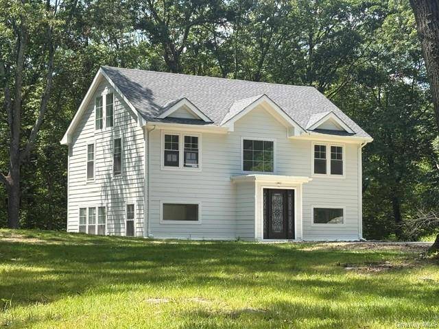 18 Laurel RD, South Salem, NY 10590