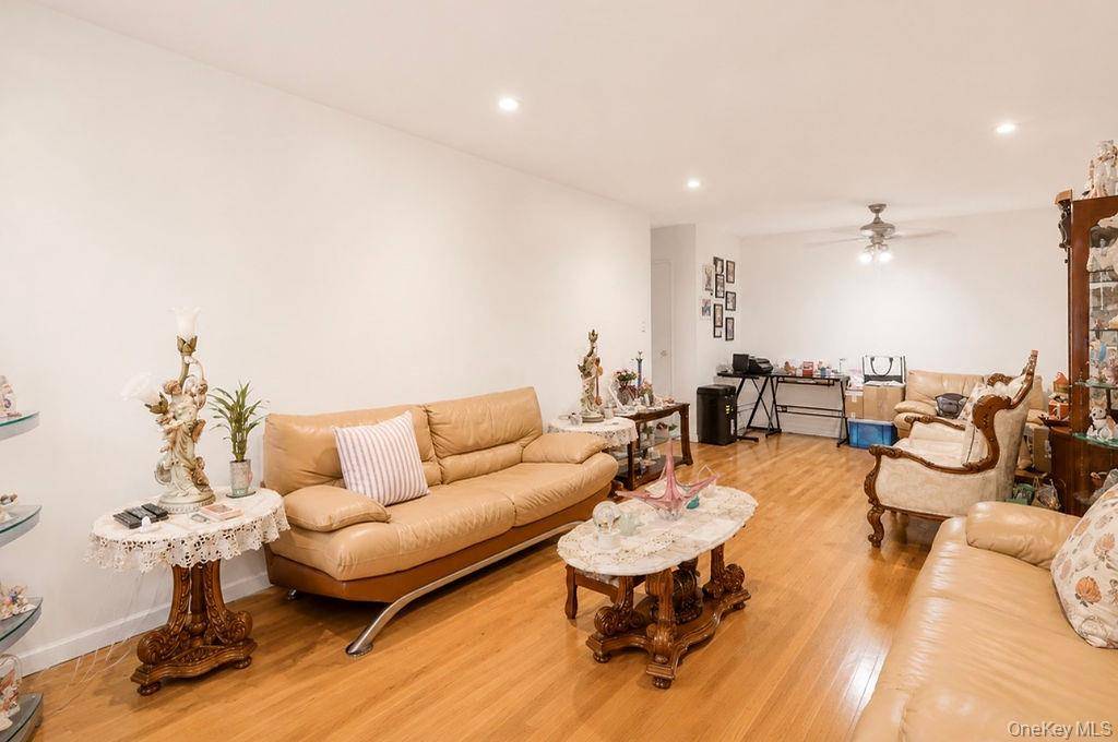 180 Van Cortlandt PARK #3F, Bronx, NY 10463