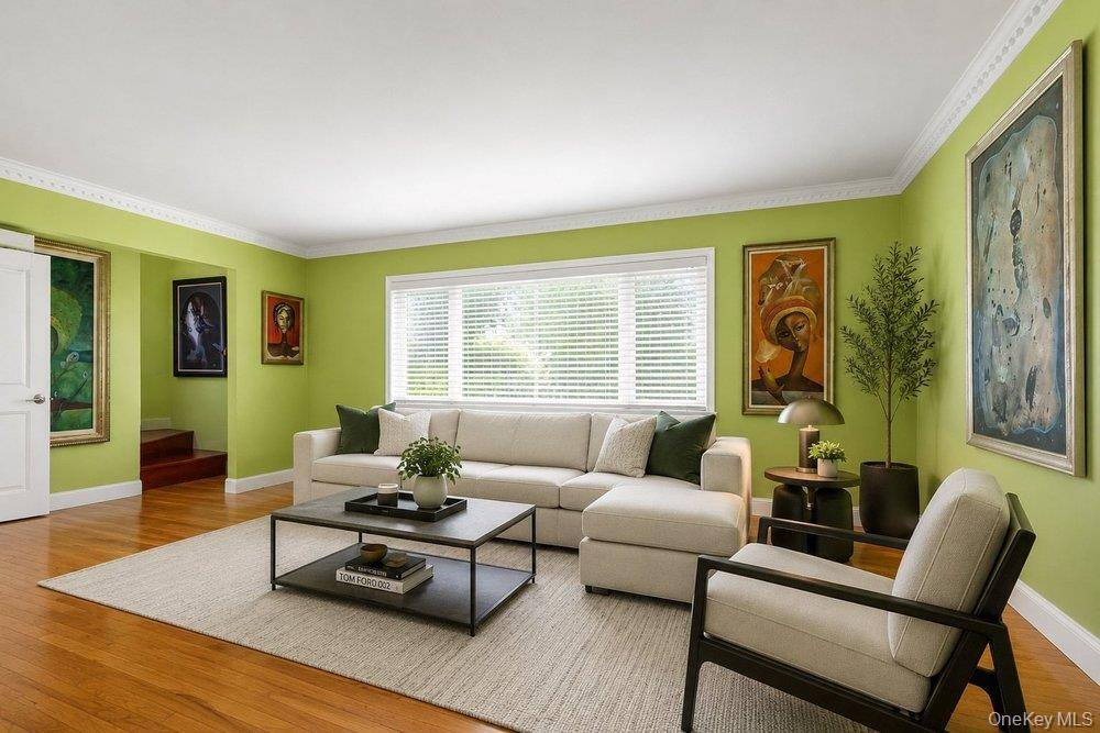 Address not disclosed, Rosedale, NY 11422