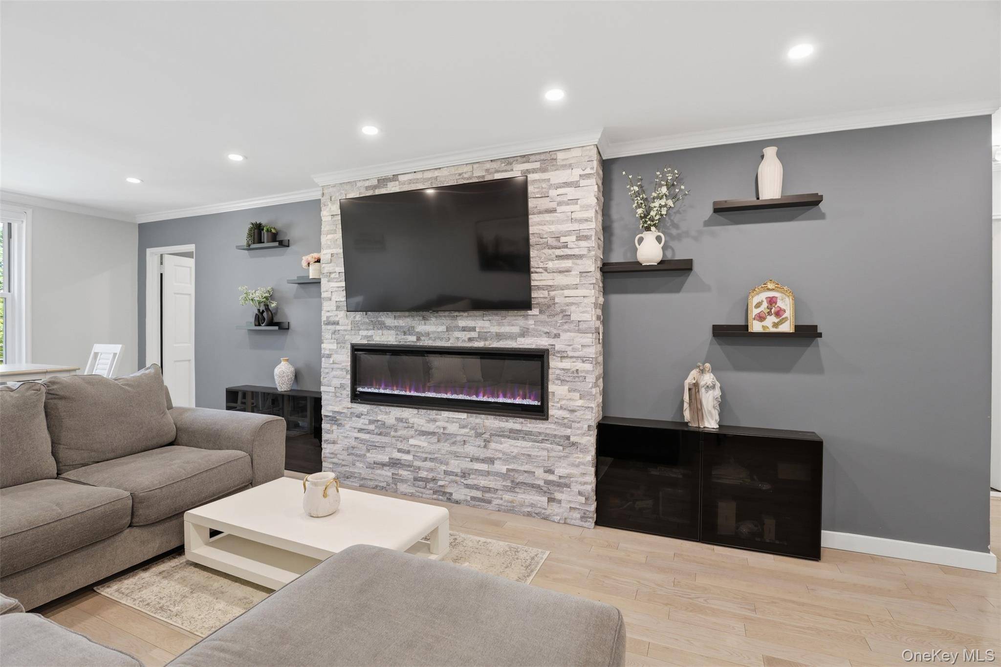 1304 Midland AVE #A24, Yonkers, NY 10704