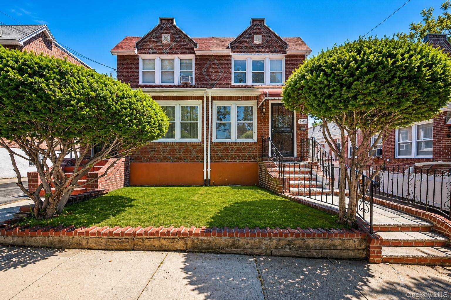 88-35 Vanderveer ST, Queens Village, NY 11427