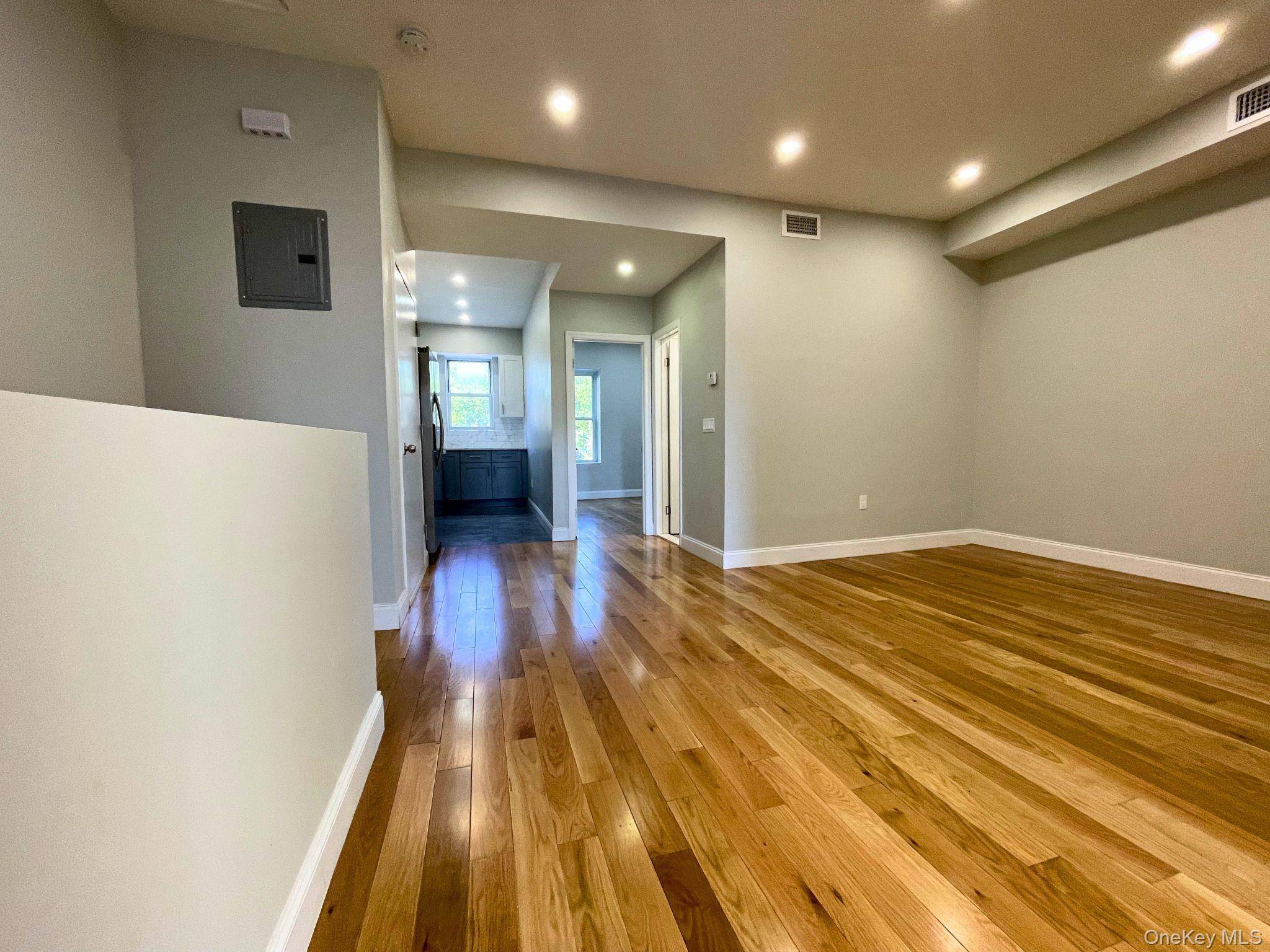 255 Amboy ST, Brooklyn, NY 11212