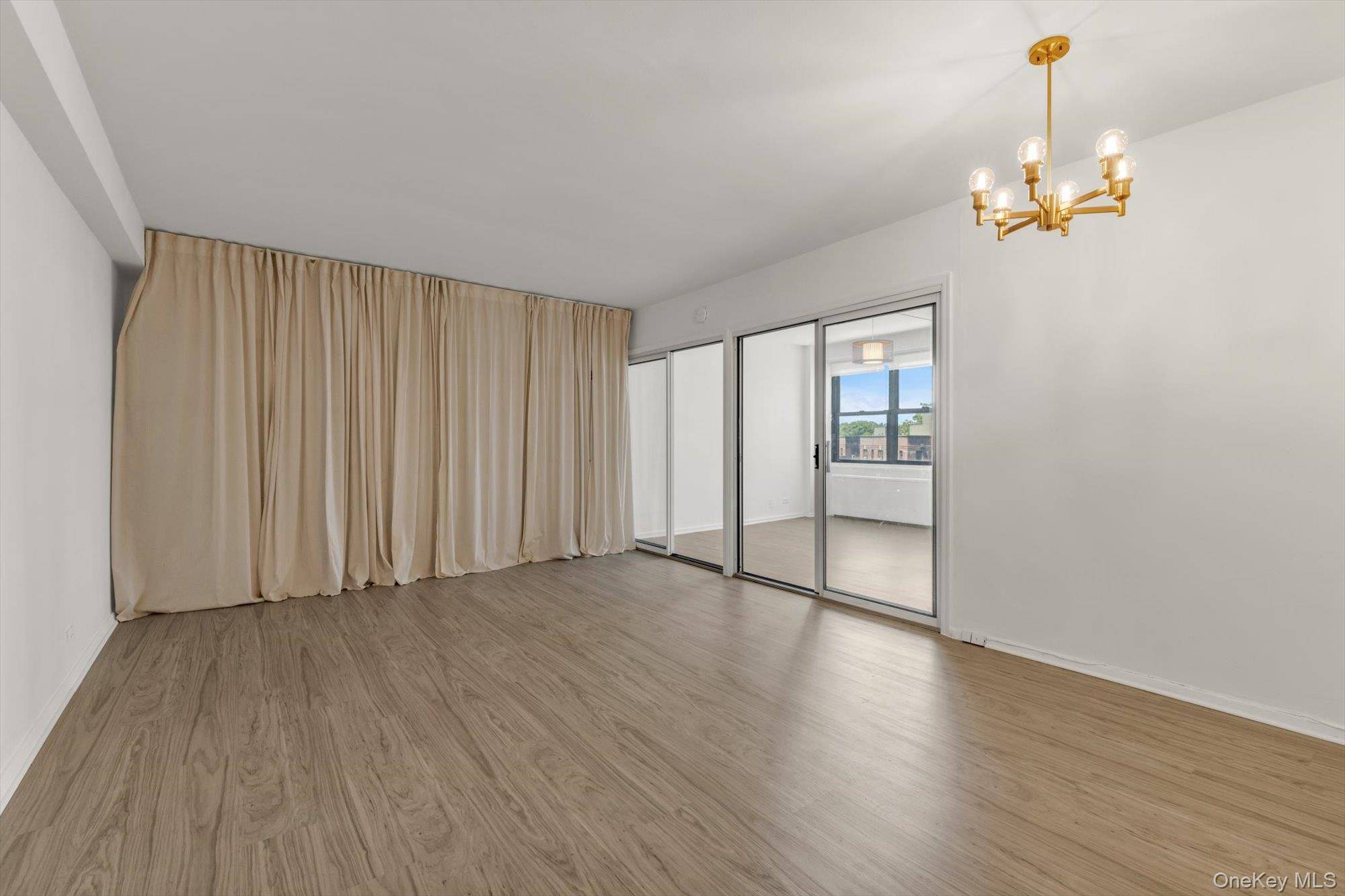 125-10 Queens BLVD #901, Kew Gardens, NY 11415