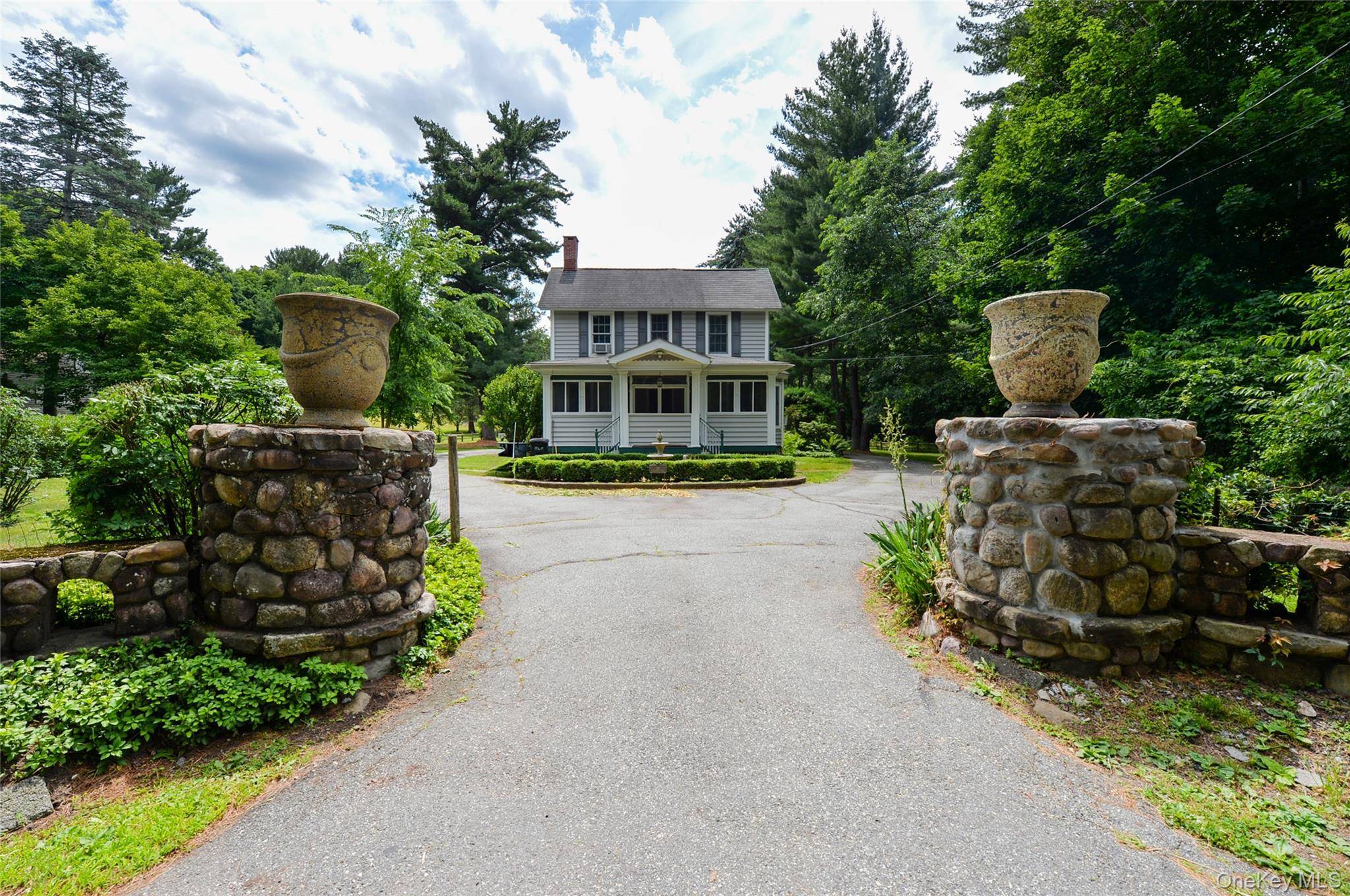 28 Montebello RD, Montebello, NY 10901