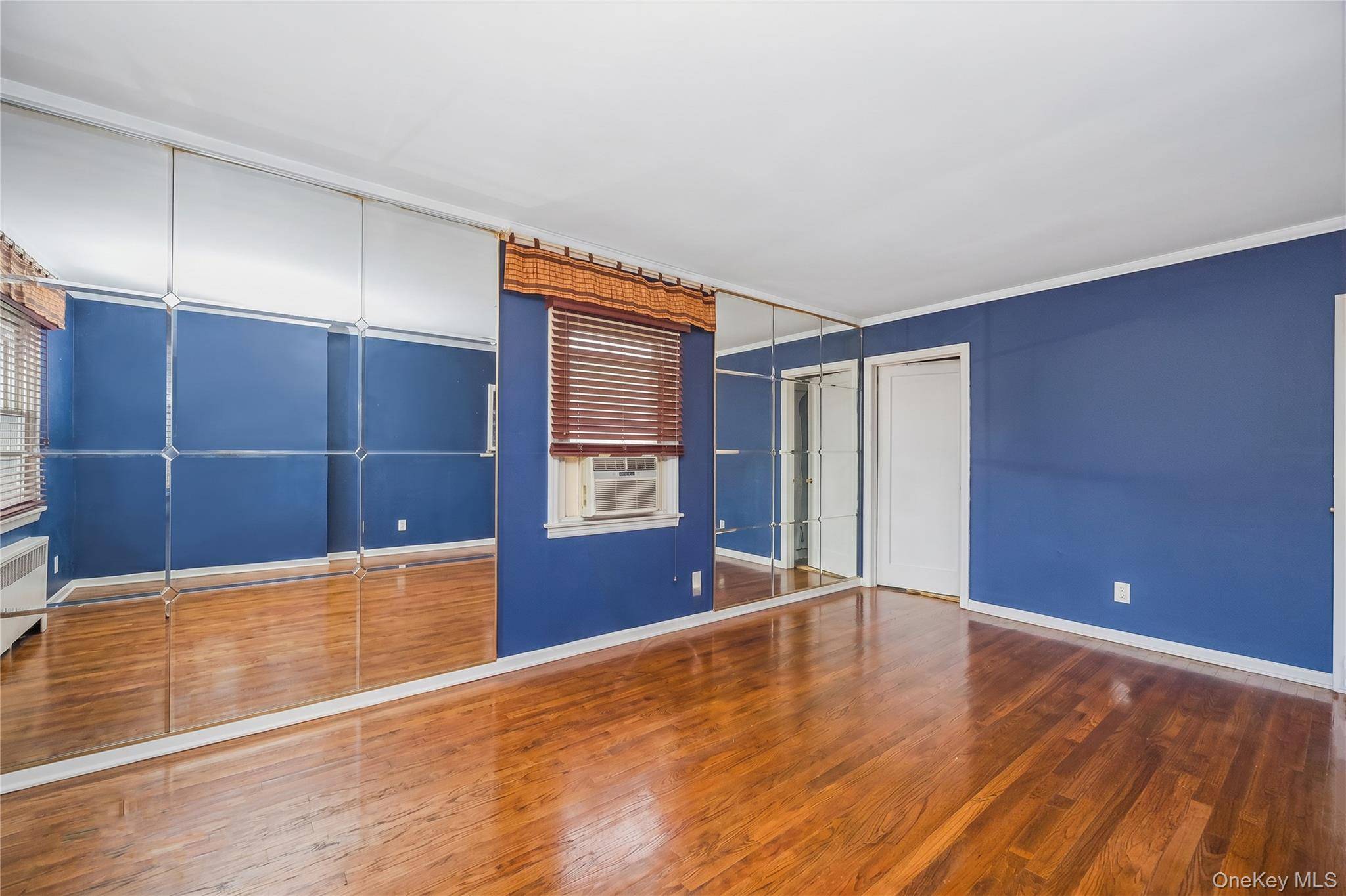 12135 Milburn ST, Springfield Gardens, NY 11413