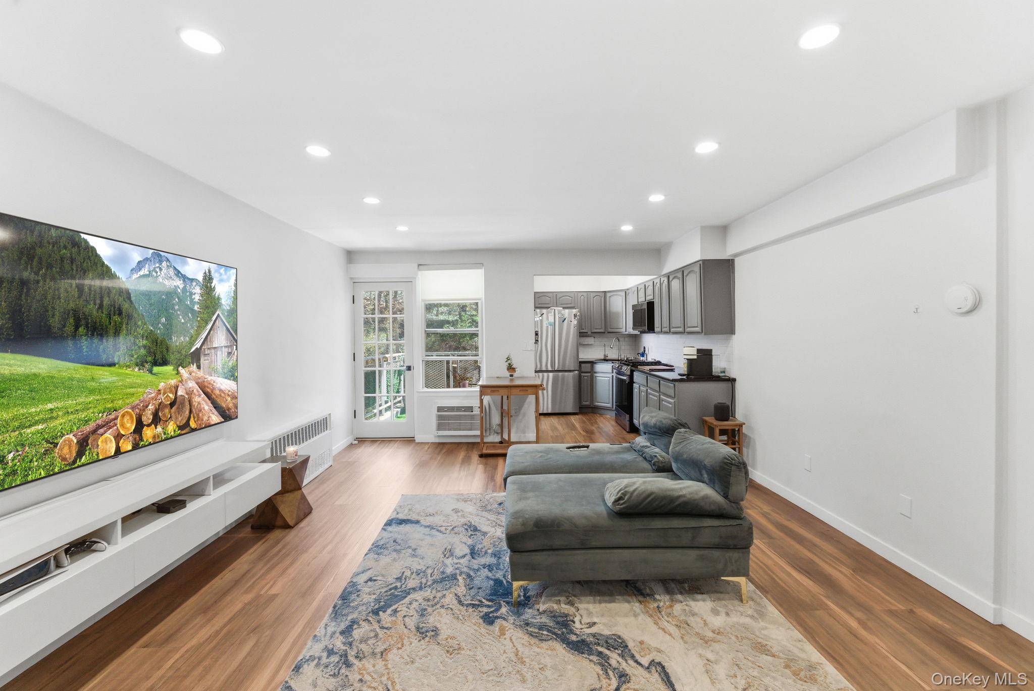 250 N Broadway #5B, Yonkers, NY 10701
