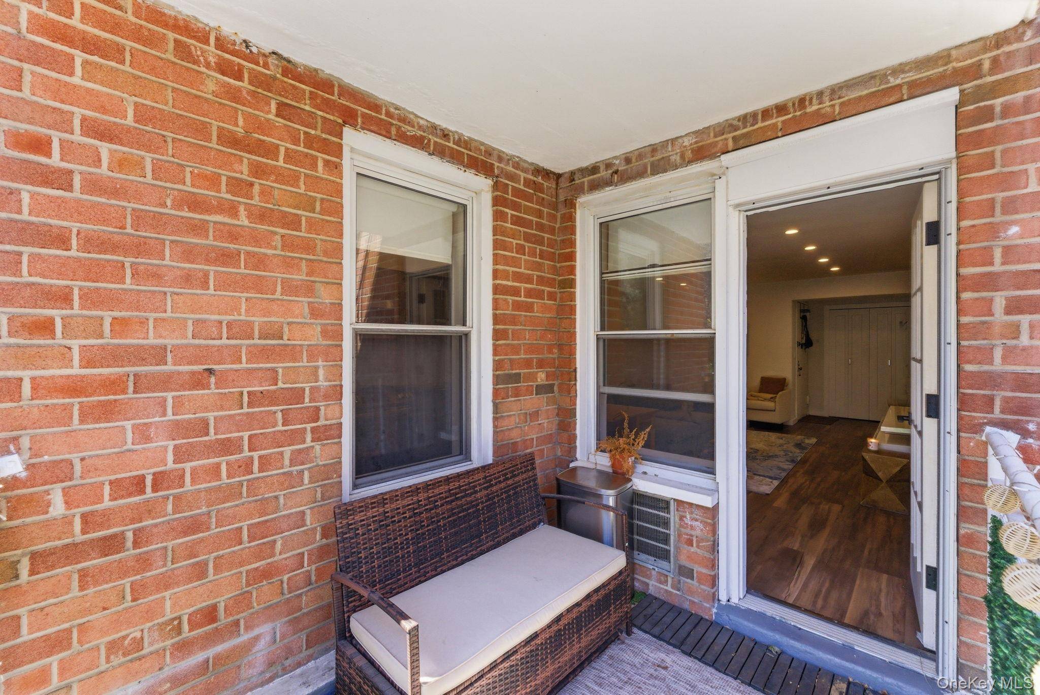250 N Broadway #5B, Yonkers, NY 10701