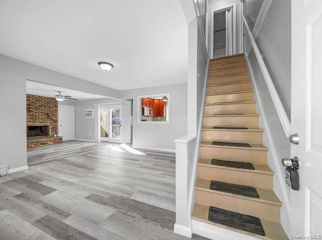 16 Brushwood DR, Shirley, NY 11967