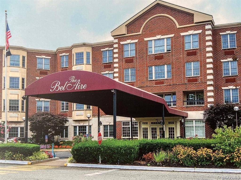 50 Merrick AVE #415, East Meadow, NY 11554