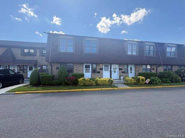 335 Mariners WAY, Copiague, NY 11726