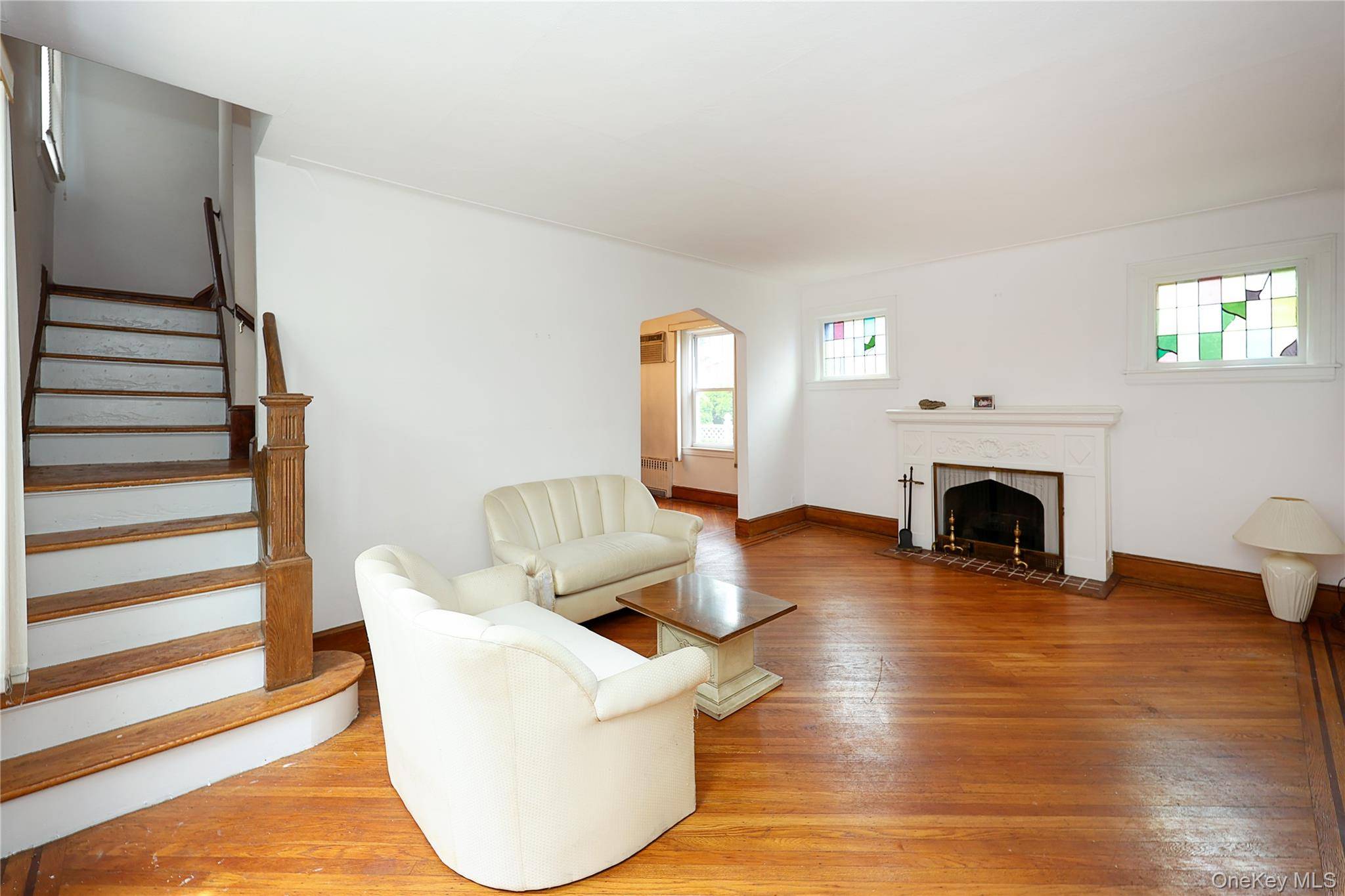 48 Surrey Commons, Lynbrook, NY 11563