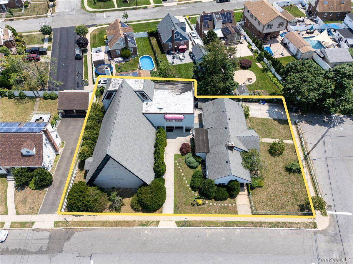 215 N Hillside AVE, Valley Stream, NY 11580