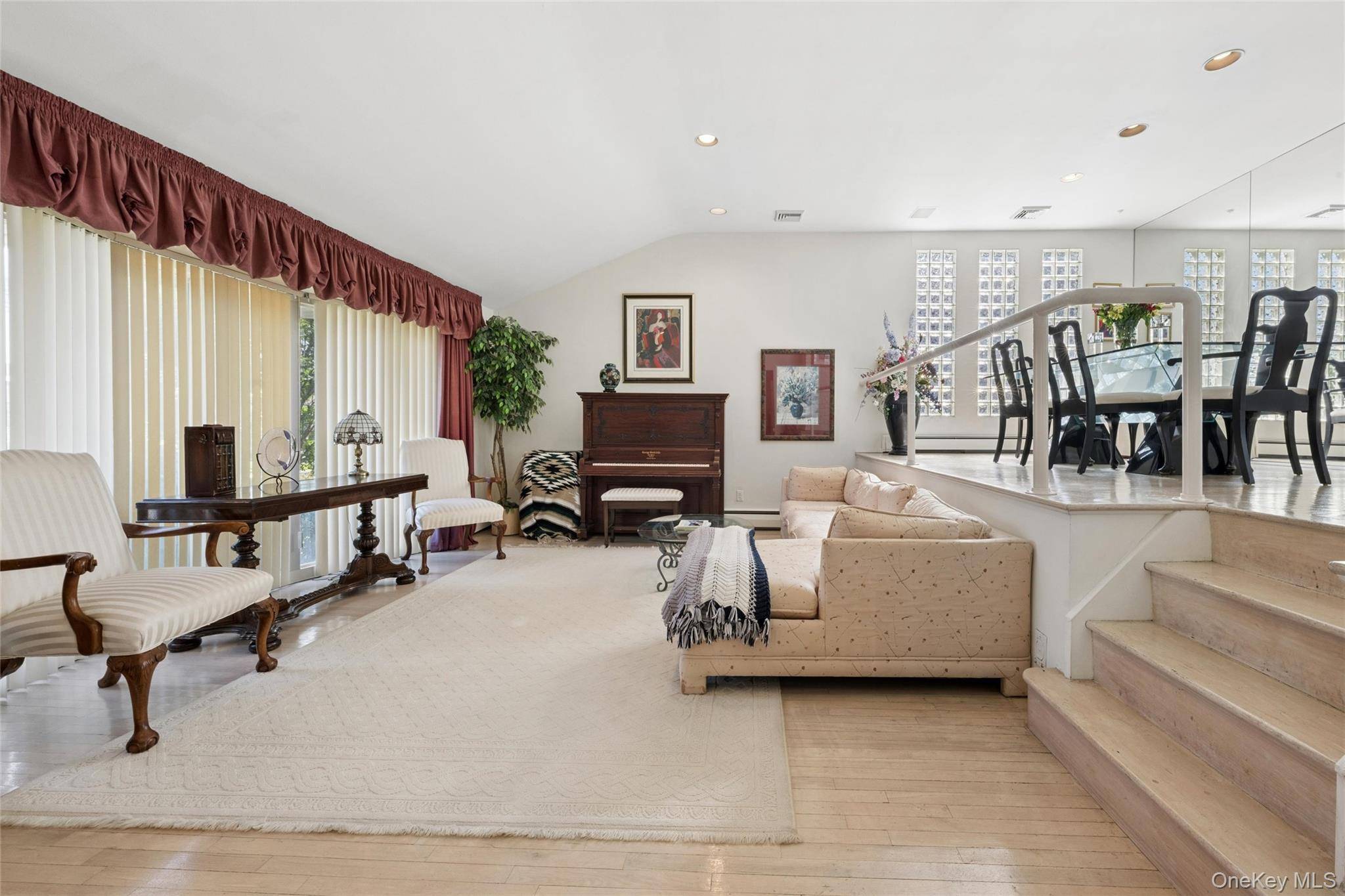 2105 Holland WAY, Merrick, NY 11566