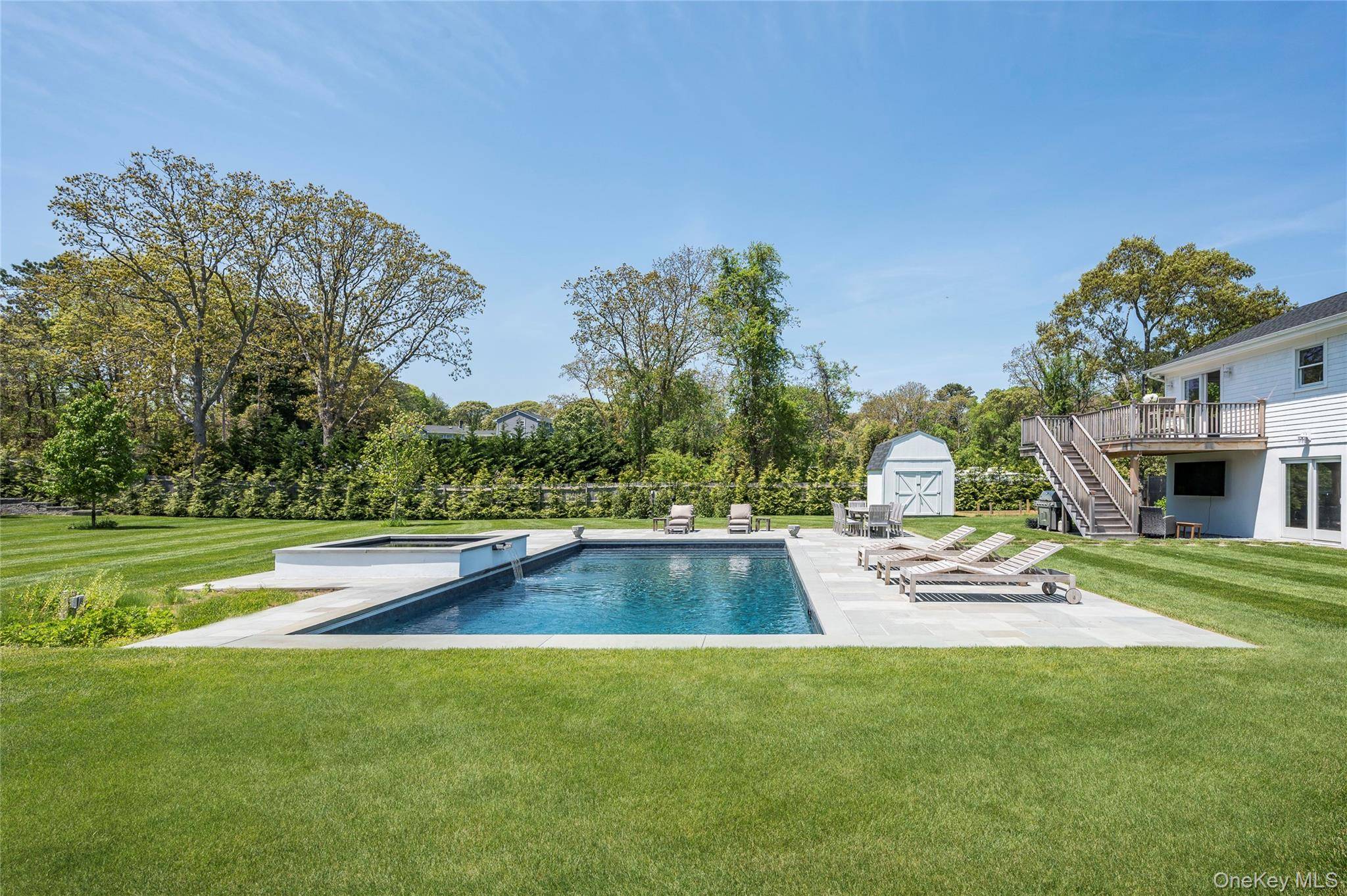 78 North RD #B, Hampton Bays, NY 11946