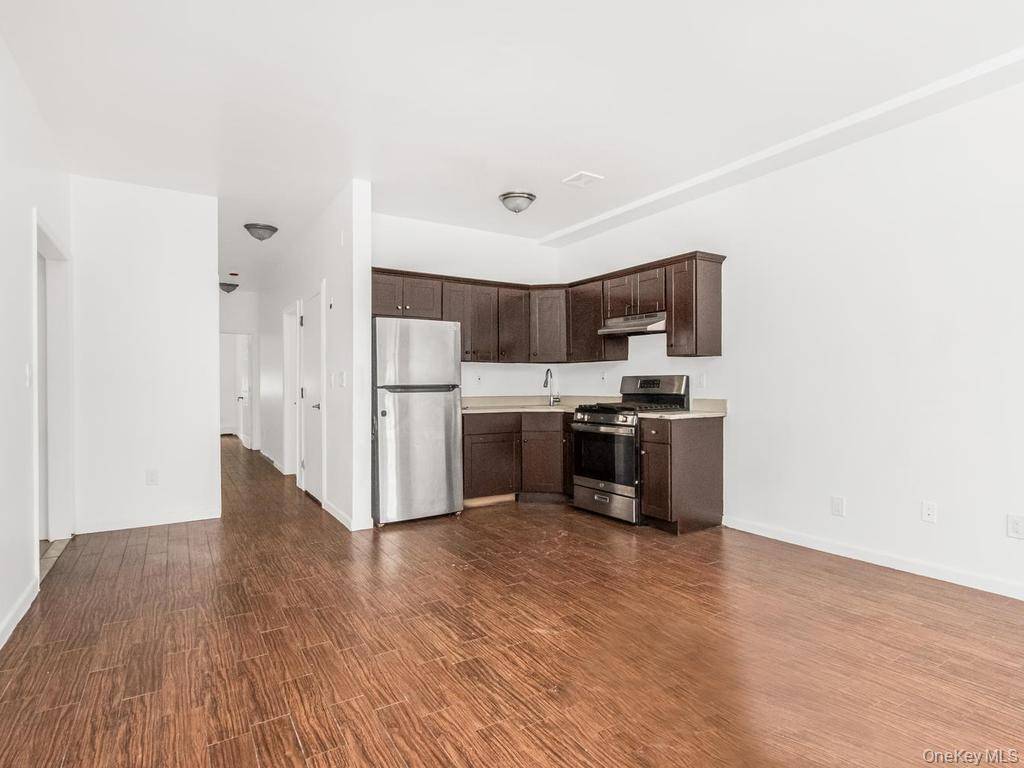 3939 Secor AVE, Bronx, NY 10466