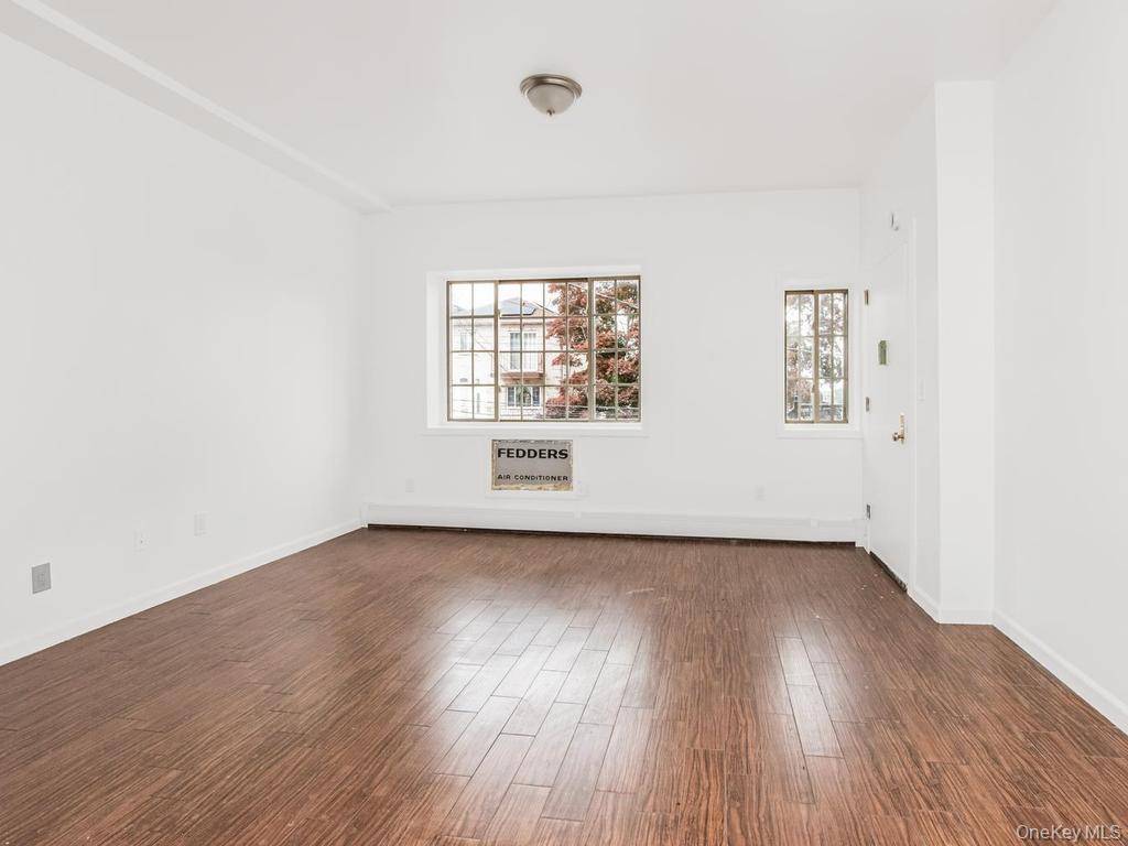 3939 Secor AVE, Bronx, NY 10466