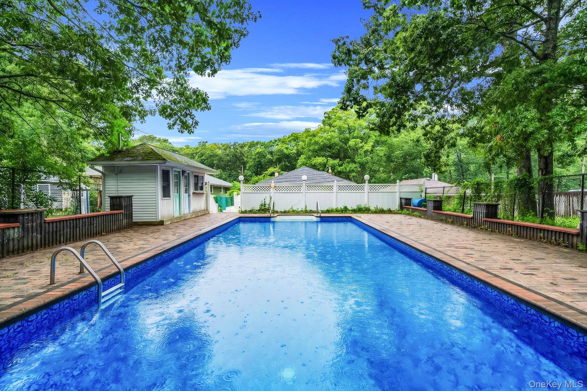 138 River RD, Shirley, NY 11967