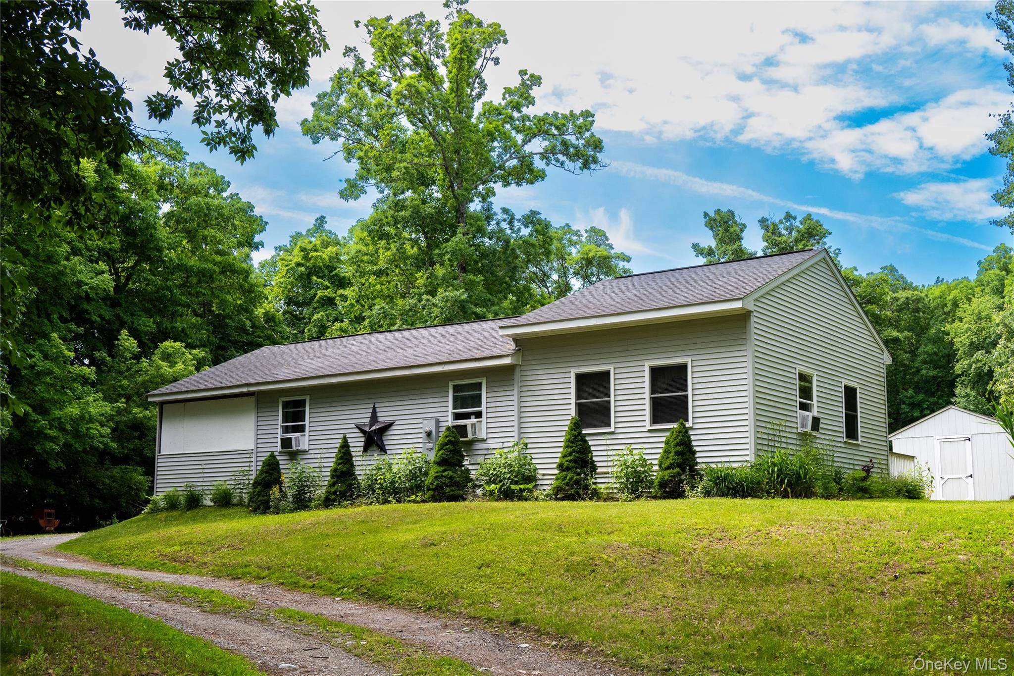 660 Sharon Station RD, Millerton, NY 12546