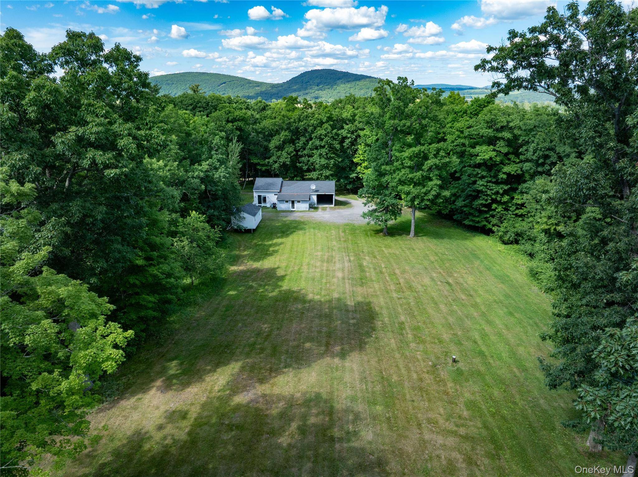 660 Sharon Station RD, Millerton, NY 12546