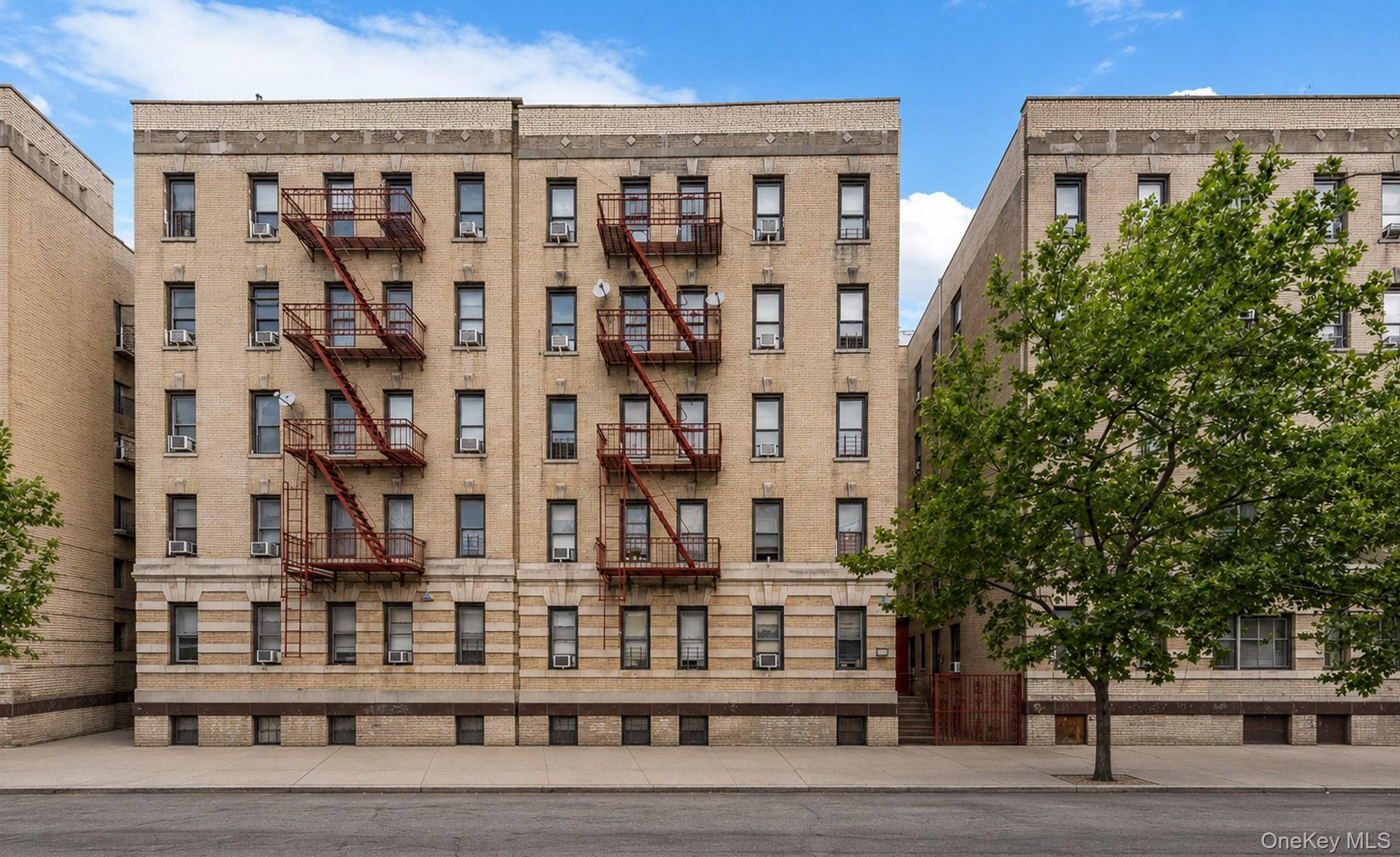 505 W 183rd ST, New York (manhattan), NY 10033