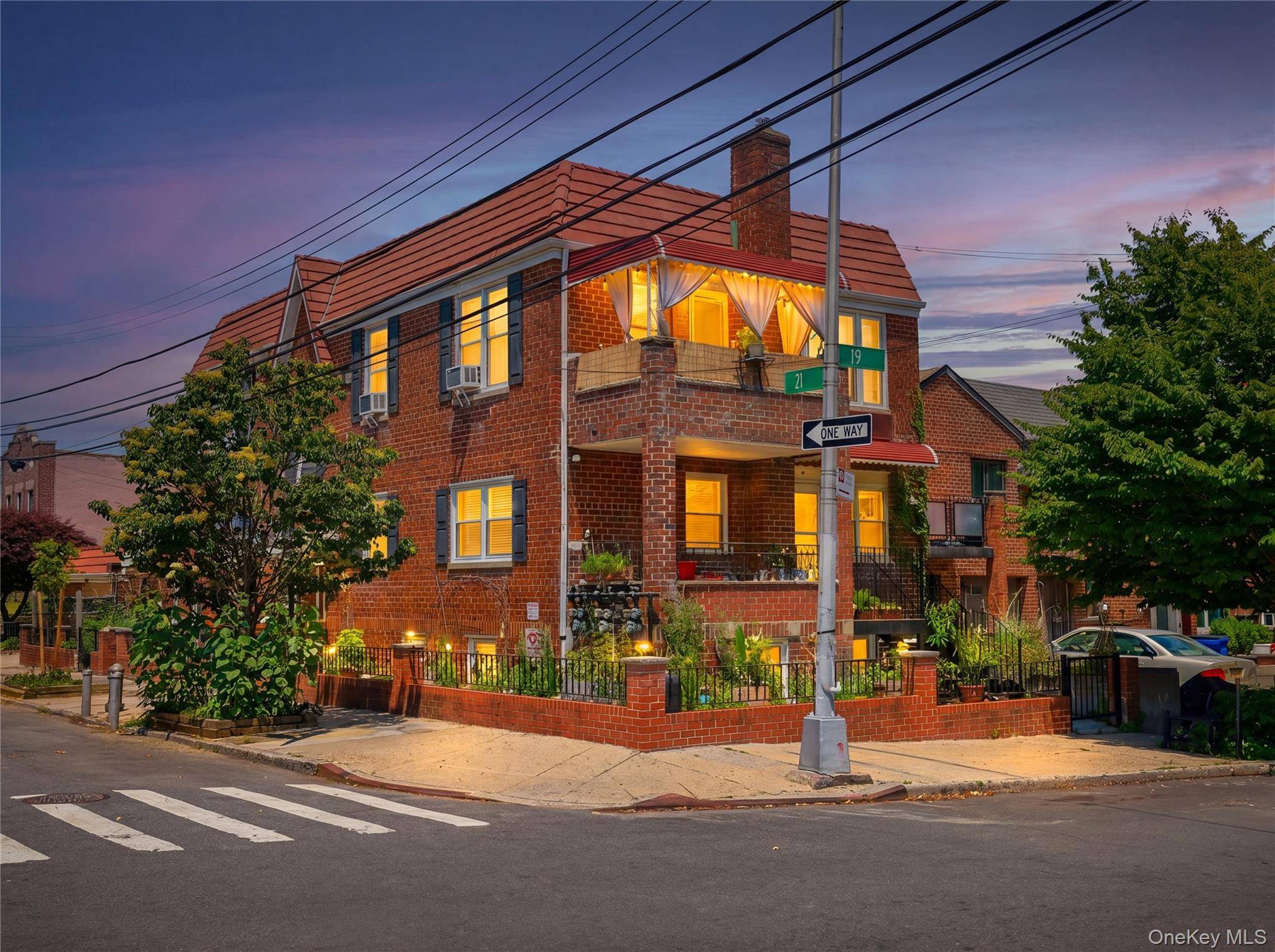 1855 21st DR, Astoria, NY 11105