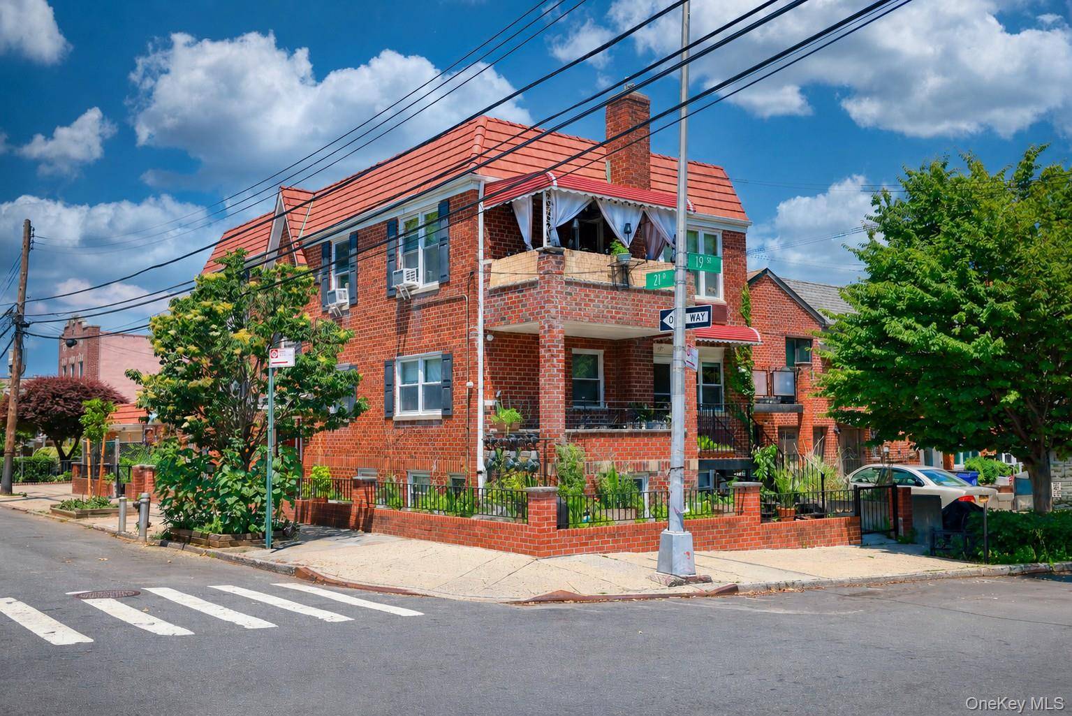 1855 21st DR, Astoria, NY 11105