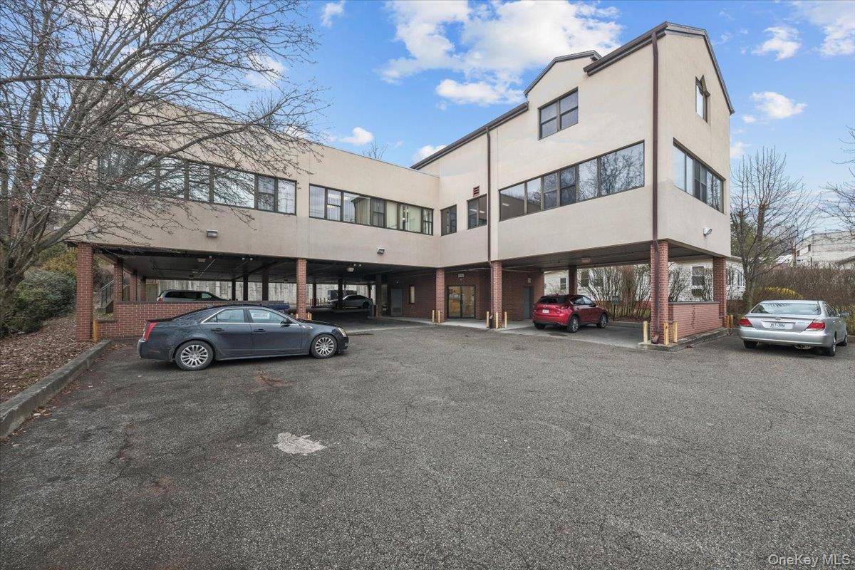 8 Revolutionary RD #suite 207, Ossining, NY 10562