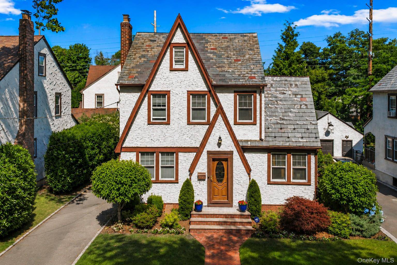 25 Archer RD, West Hempstead, NY 11552