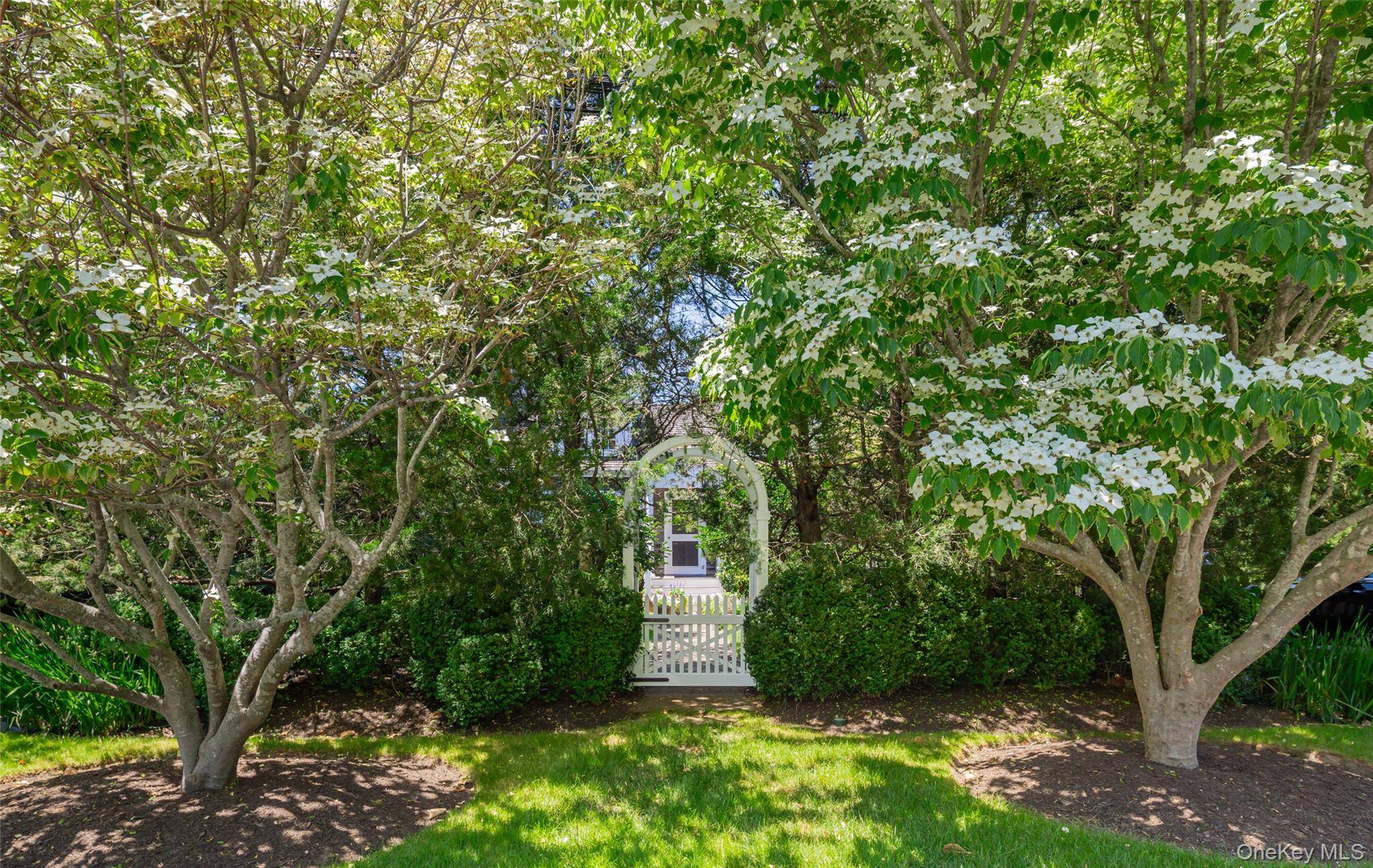 115 N Main ST, Southampton, NY 11968