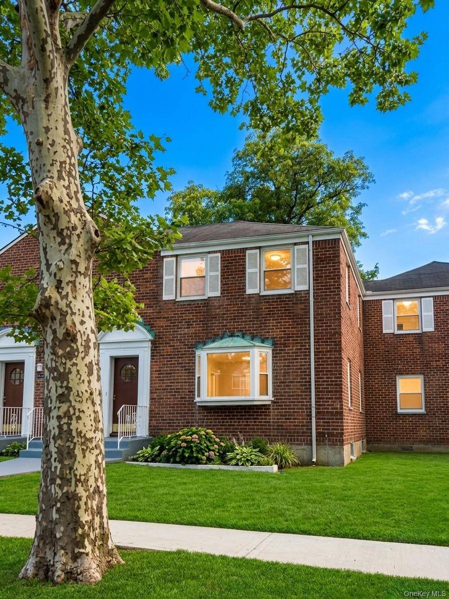 233-06 131 Avenue E 233-06 131 Avenue AVE #2, Rosedale, NY 11422