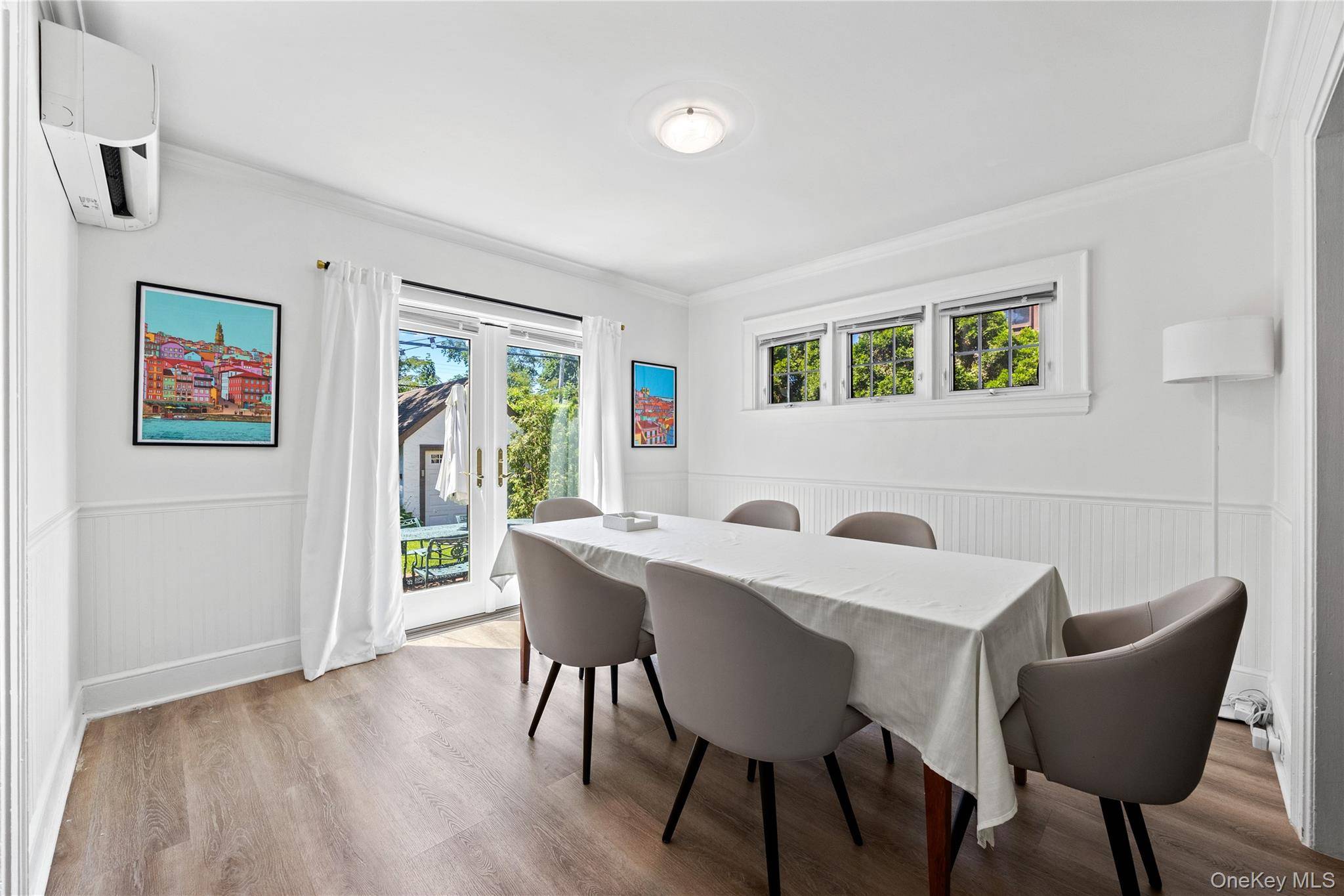 82 Superior RD, Floral Park, NY 11001