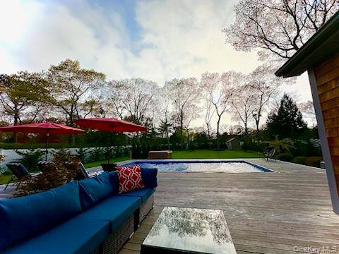 69 Rogers AVE, Westhampton Beach, NY 11978