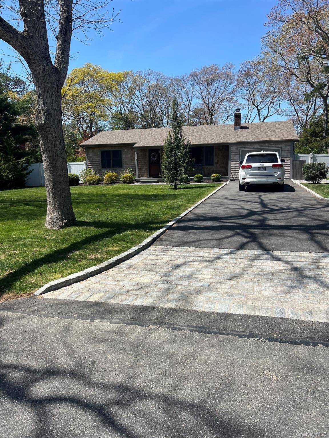 69 Rogers AVE, Westhampton Beach, NY 11978