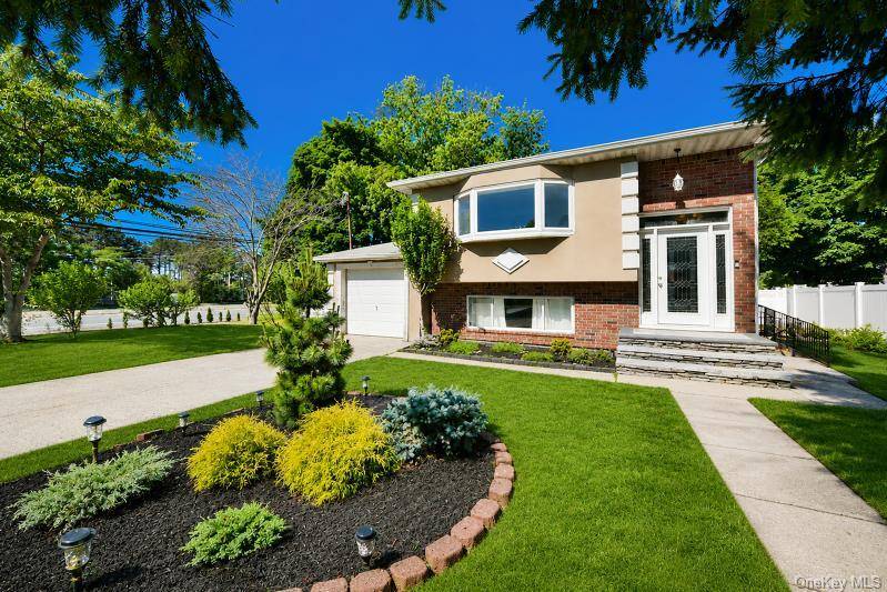 10 Miller AVE, Central Islip, NY 11722