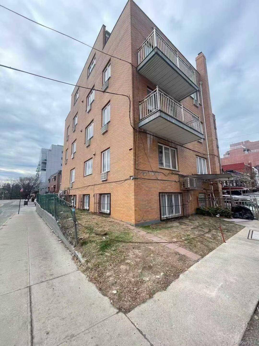 4351 Byrd ST, Flushing, NY 11355