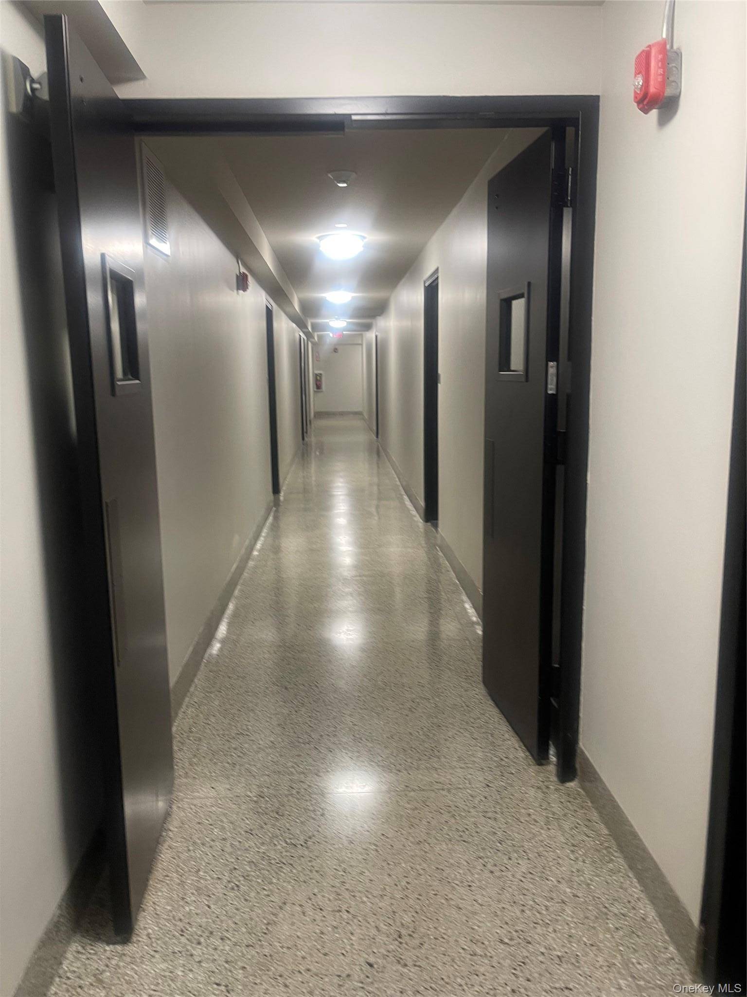 671 Bronx River RD #4G, Yonkers, NY 10704