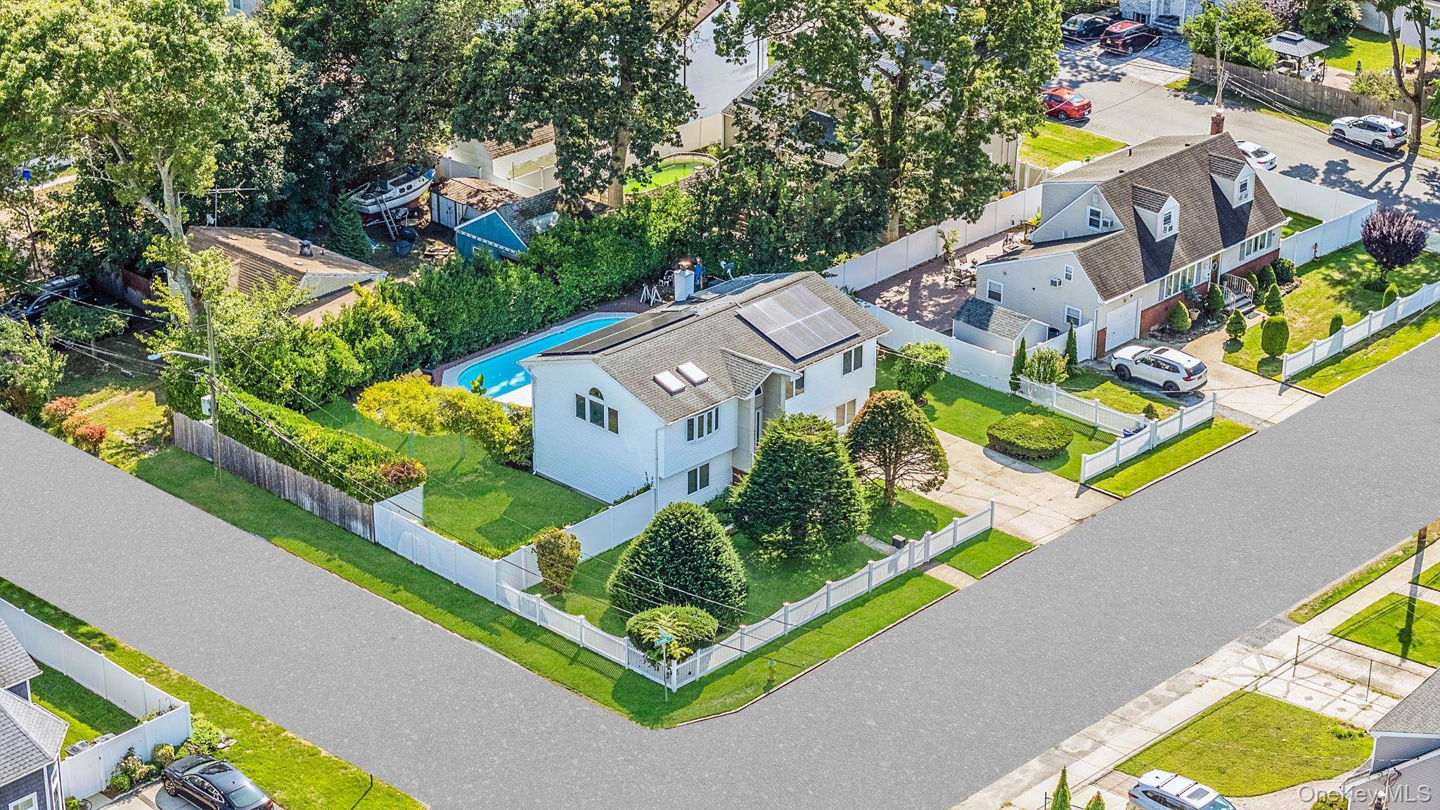 540 Scudder AVE, Copiague, NY 11726