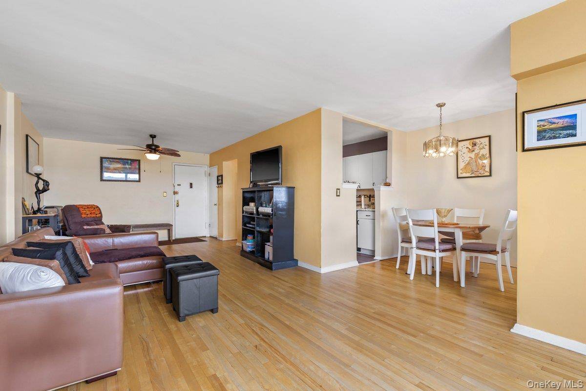 279 N Broadway #7A, Yonkers, NY 10701