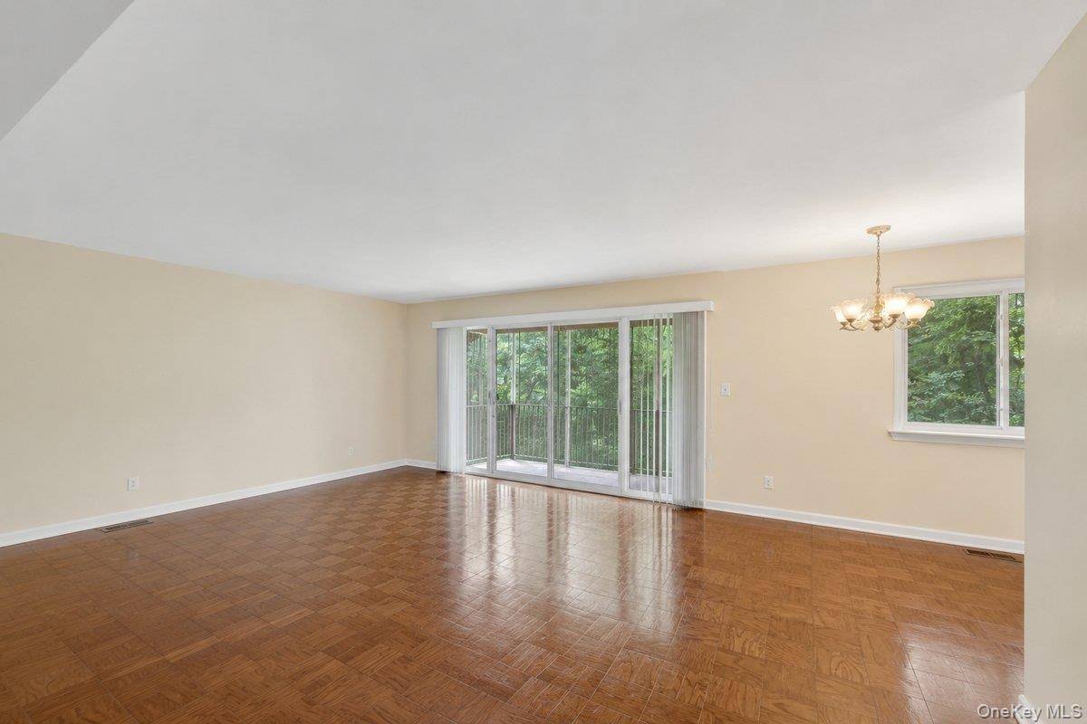 51 Lorraine TER #224, Mount Vernon, NY 10553