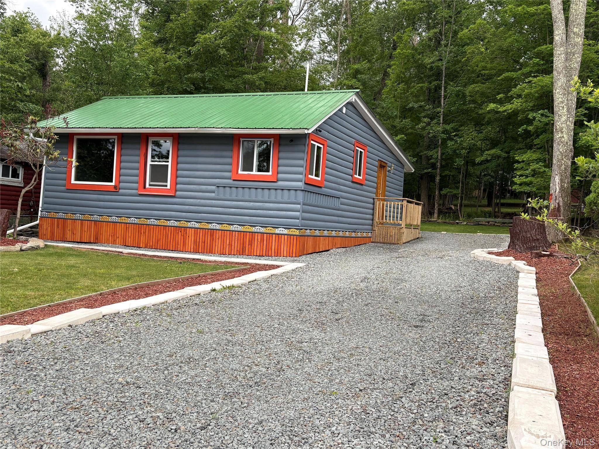 15 W Delaware PL, Bethel, NY 12720