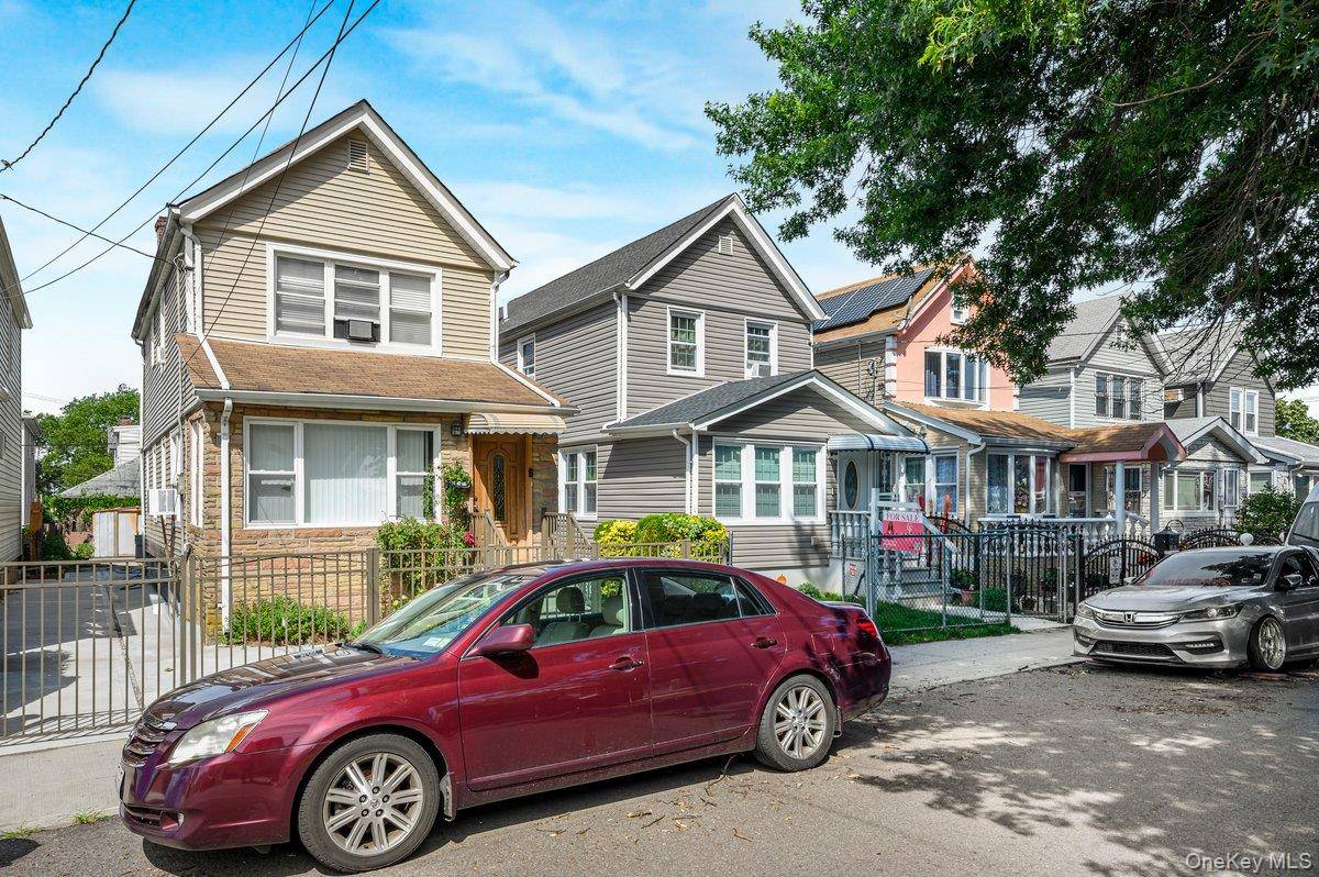 11724 193rd ST, Saint Albans, NY 11412