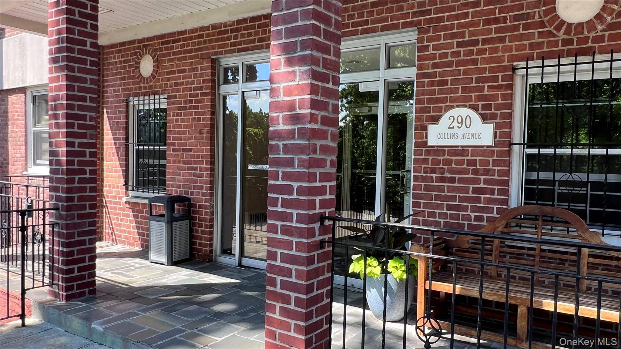 290 Collins AVE #8E, Fleetwood, NY 10552